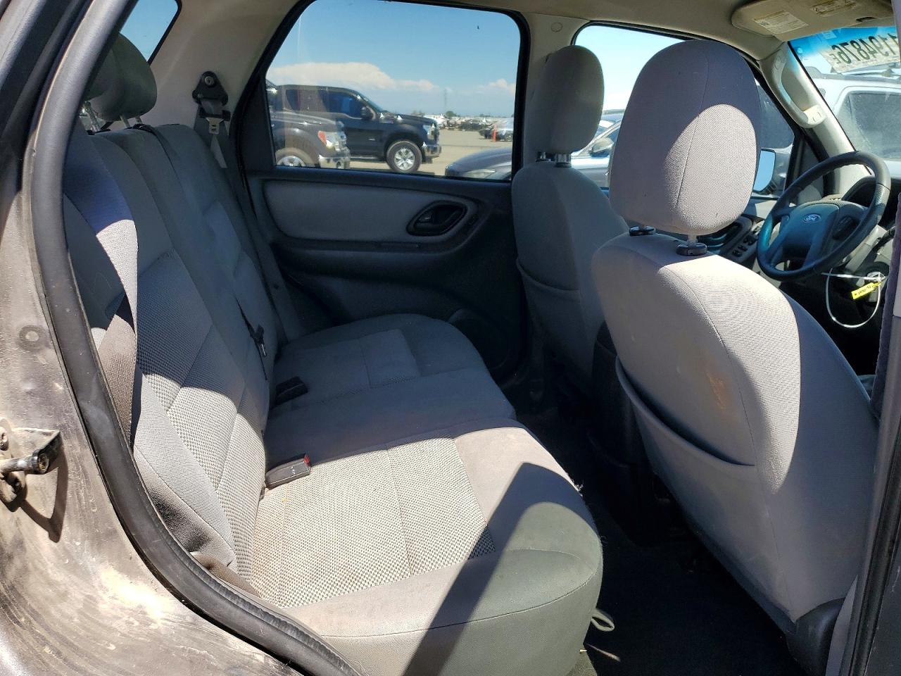 2006 Ford Escape Xlt Серый vin: 1FMYU93196KB07864