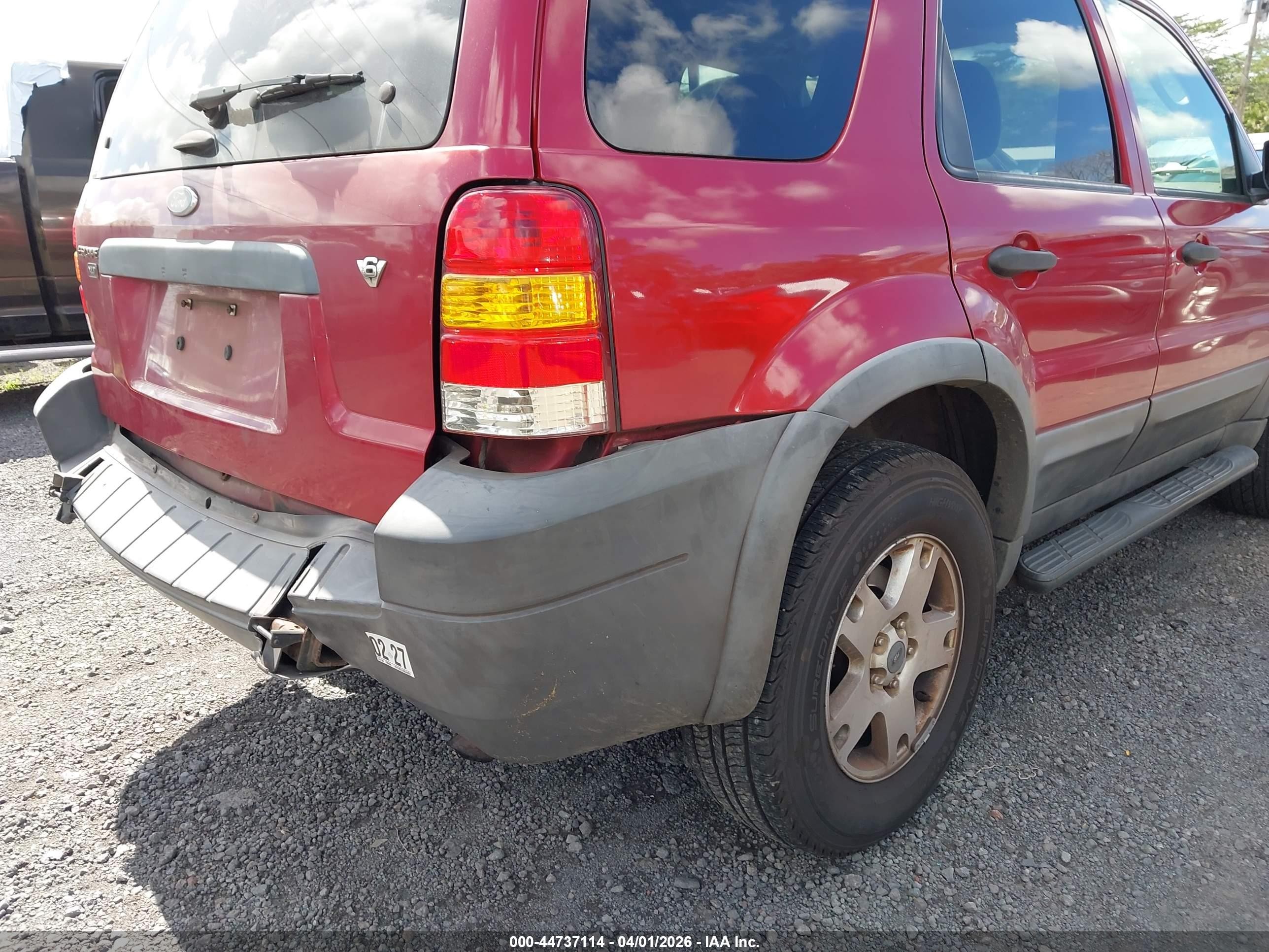 2005 Ford Escape Xlt Red vin: 1FMYU931X5KC46951