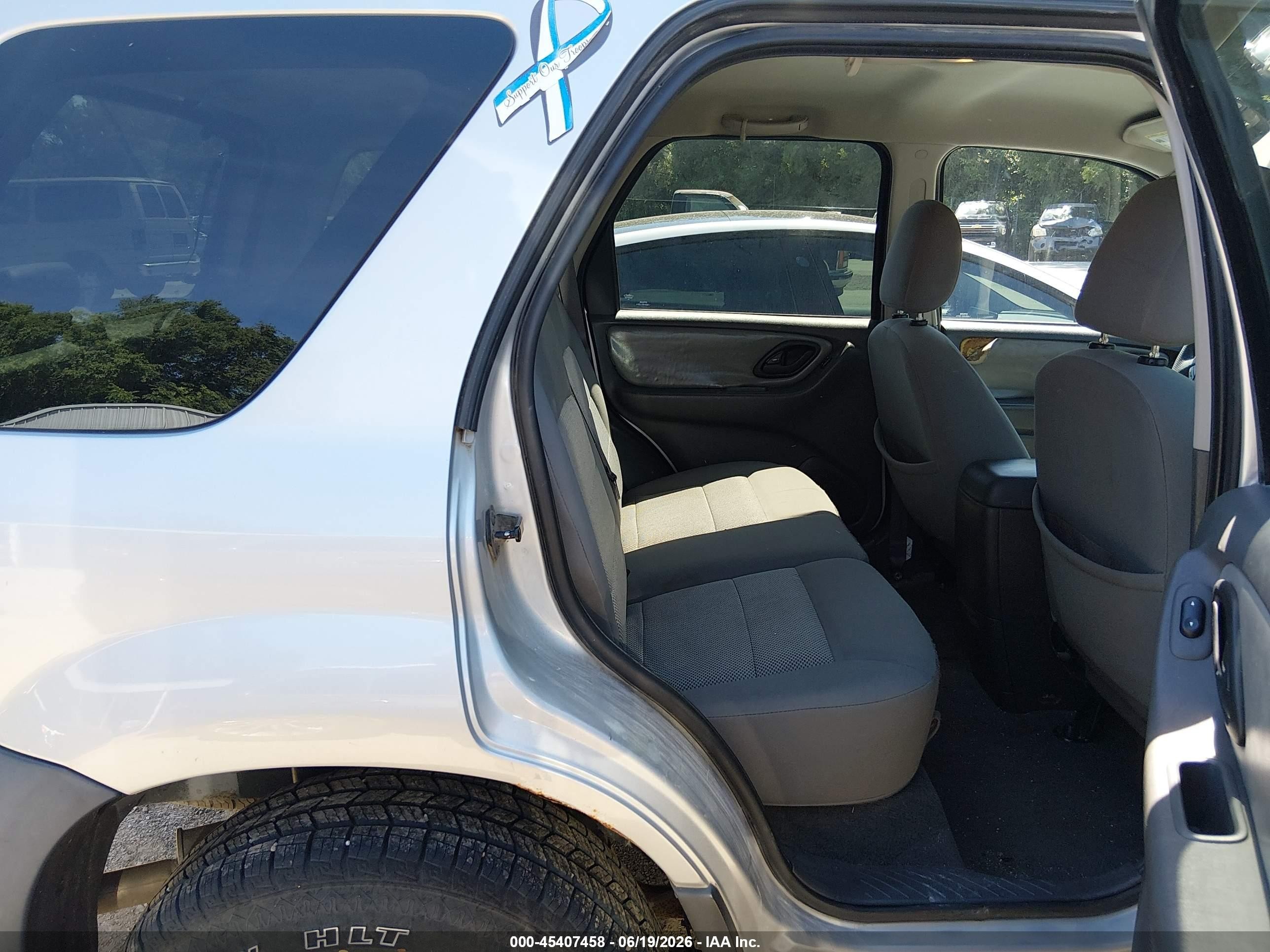 2005 Ford Escape Xlt Silver vin: 1FMYU931X5KD62215