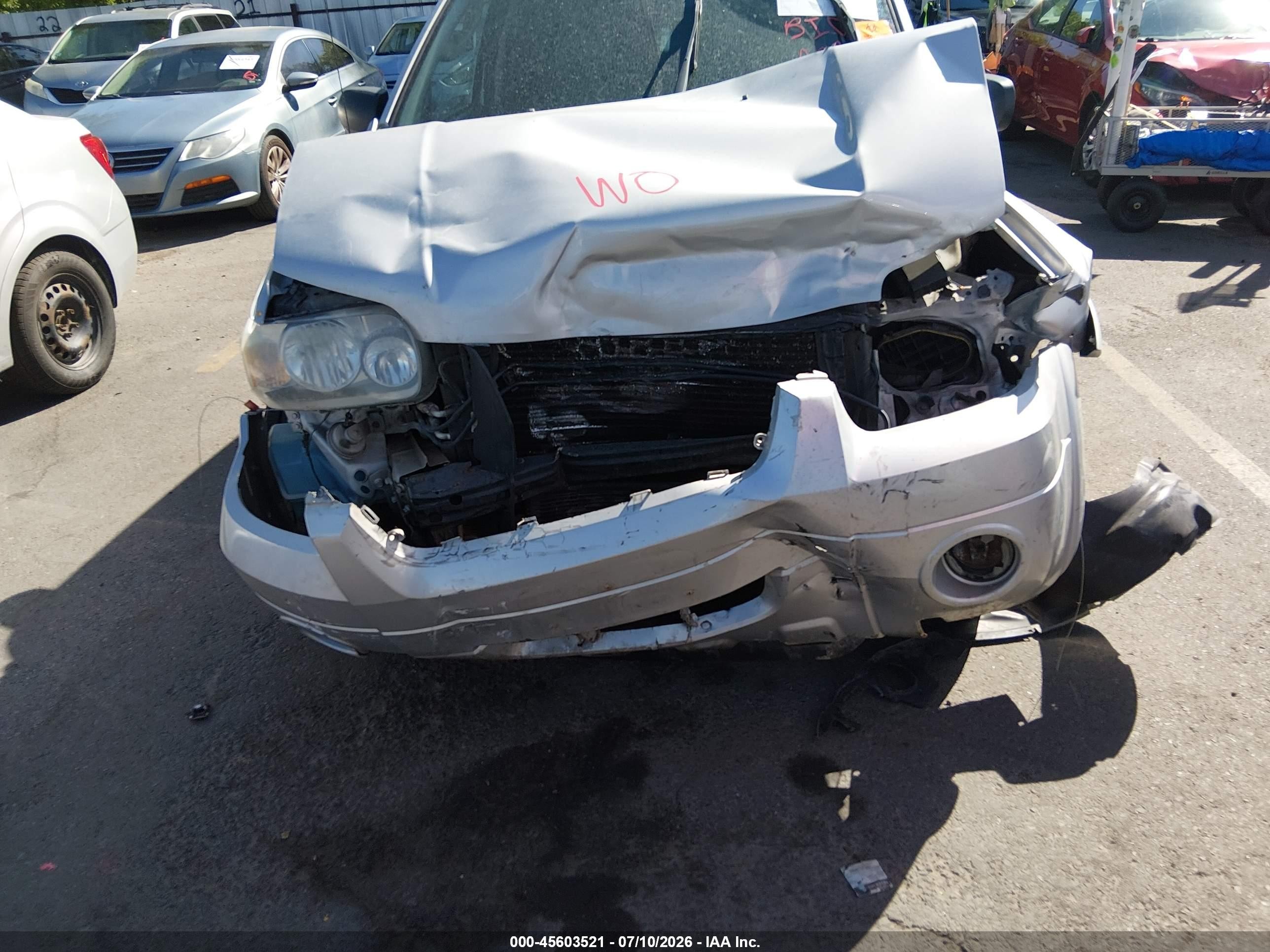 2005 Ford Escape Limited Silver vin: 1FMYU94145KB49792