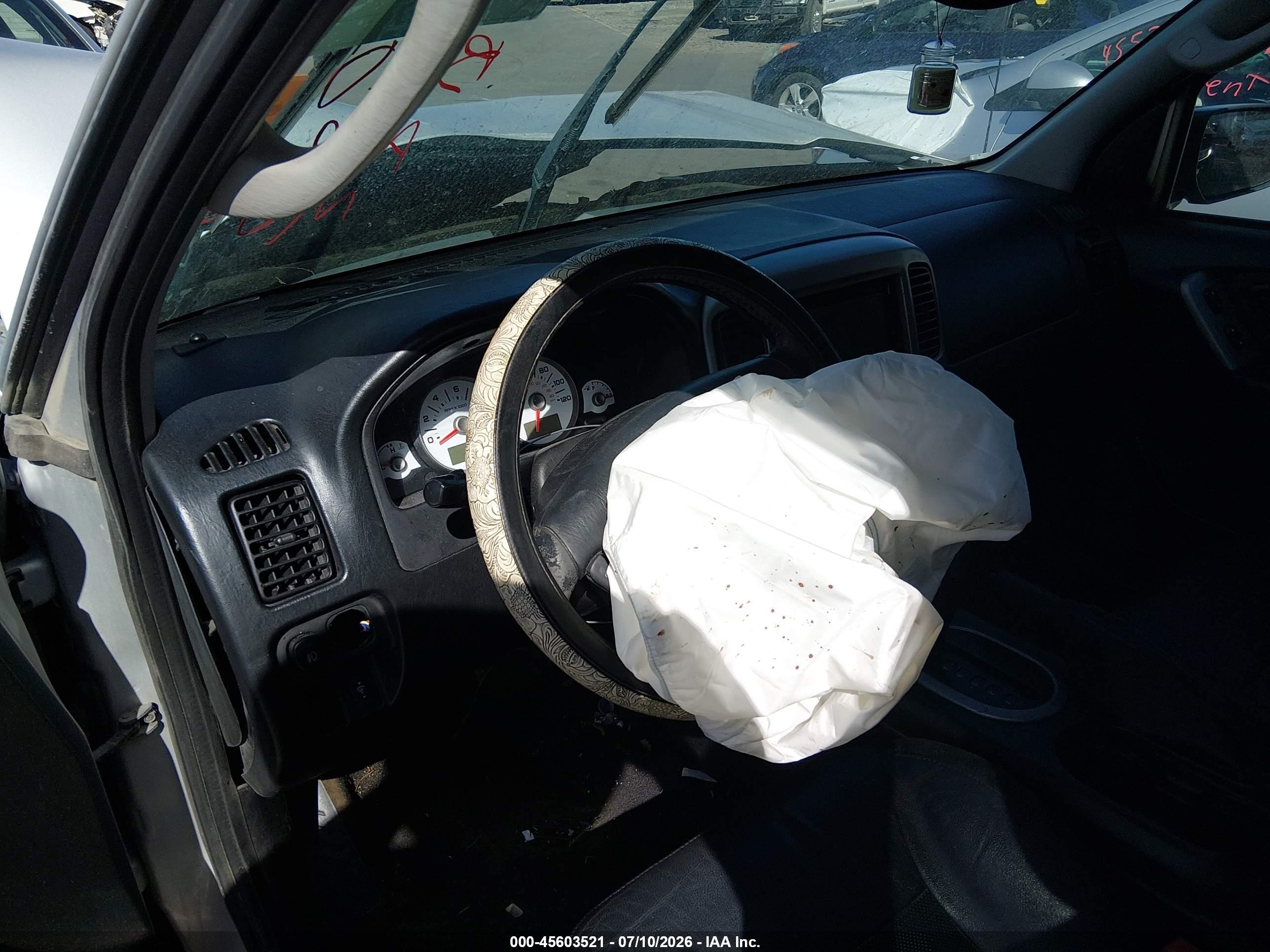 2005 Ford Escape Limited Silver vin: 1FMYU94145KB49792