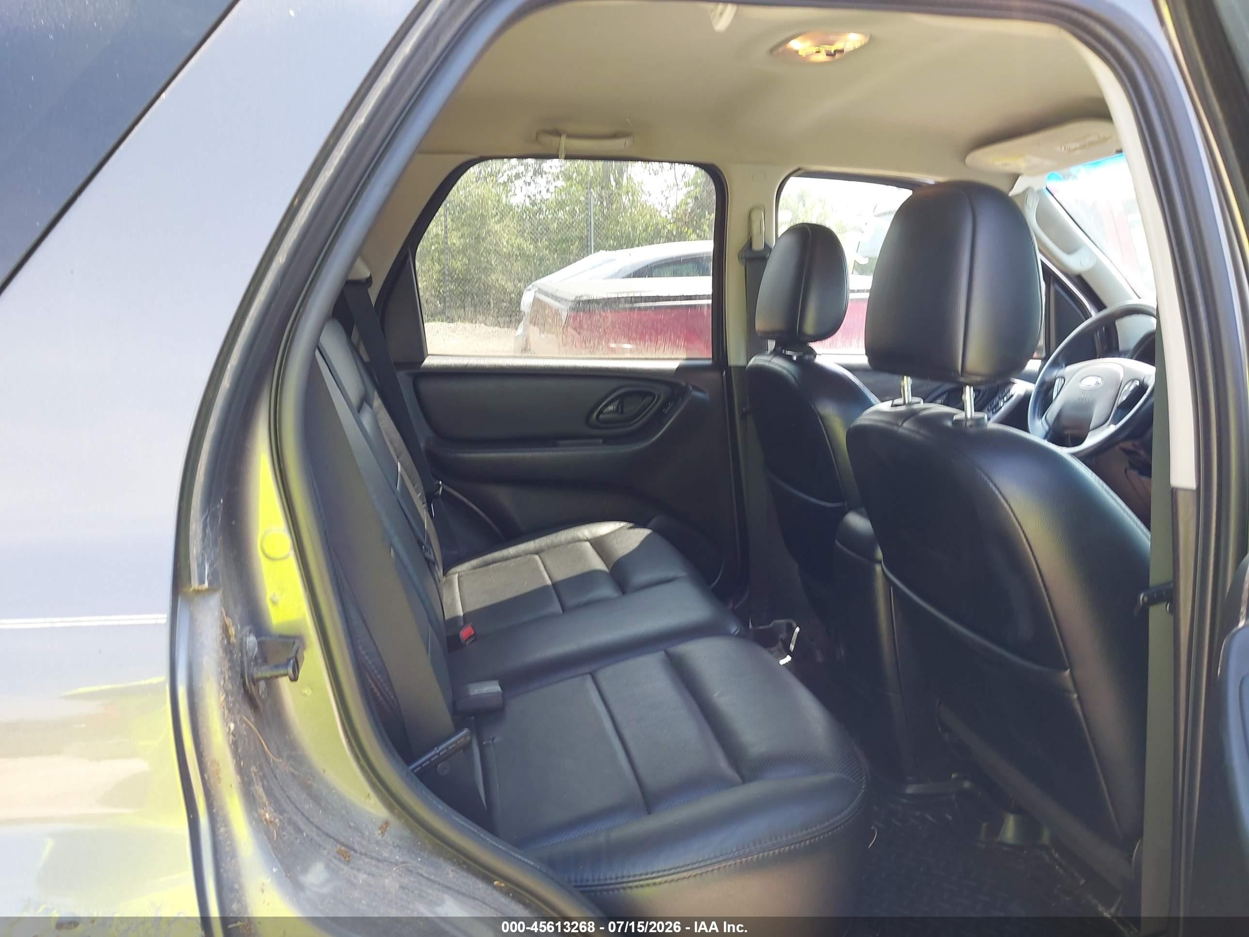 2005 Ford Escape Limited Gray vin: 1FMYU94155KA83222