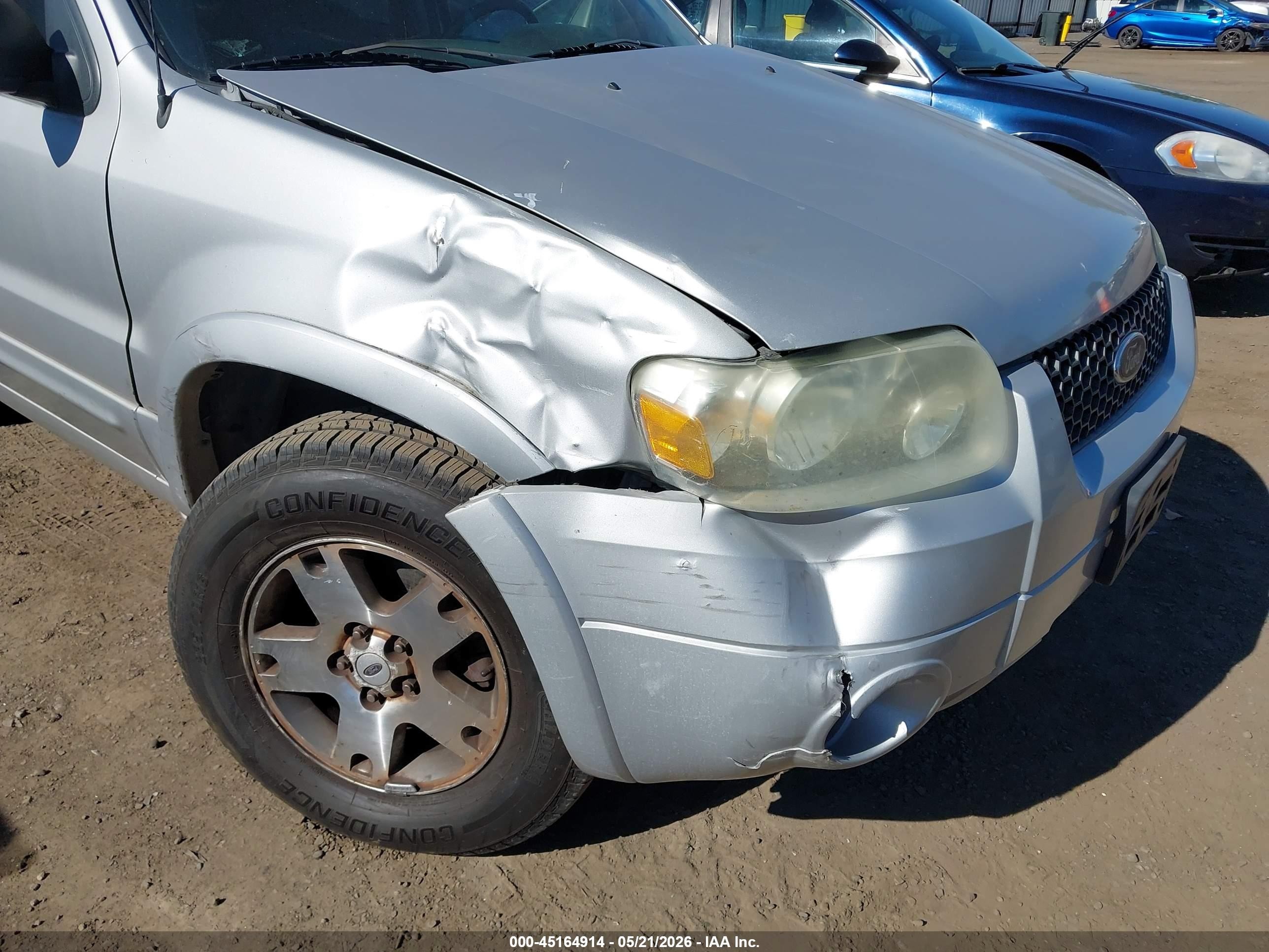 2005 Ford Escape Limited Серебряный vin: 1FMYU94175KA63635