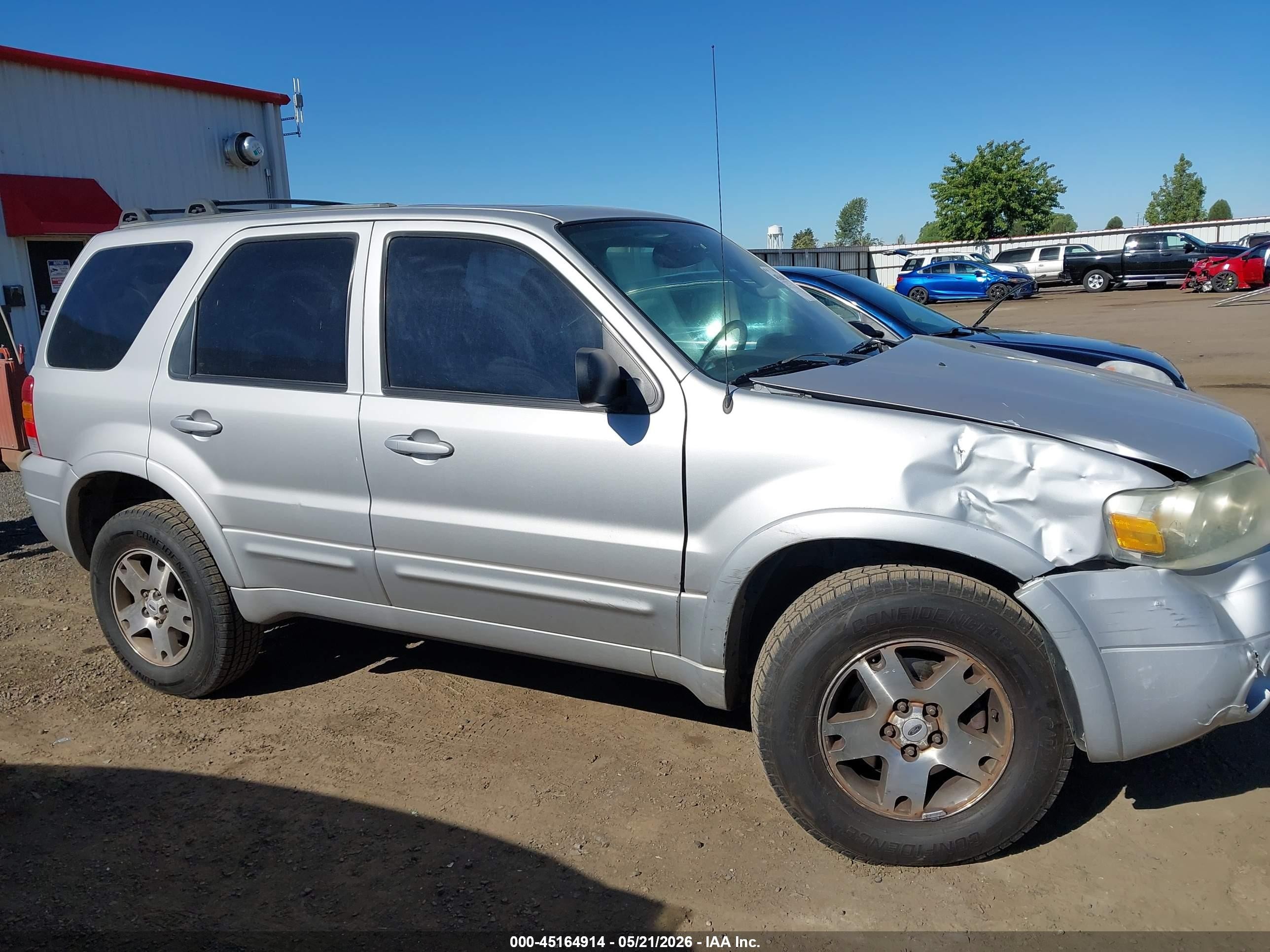 2005 Ford Escape Limited Серебряный vin: 1FMYU94175KA63635