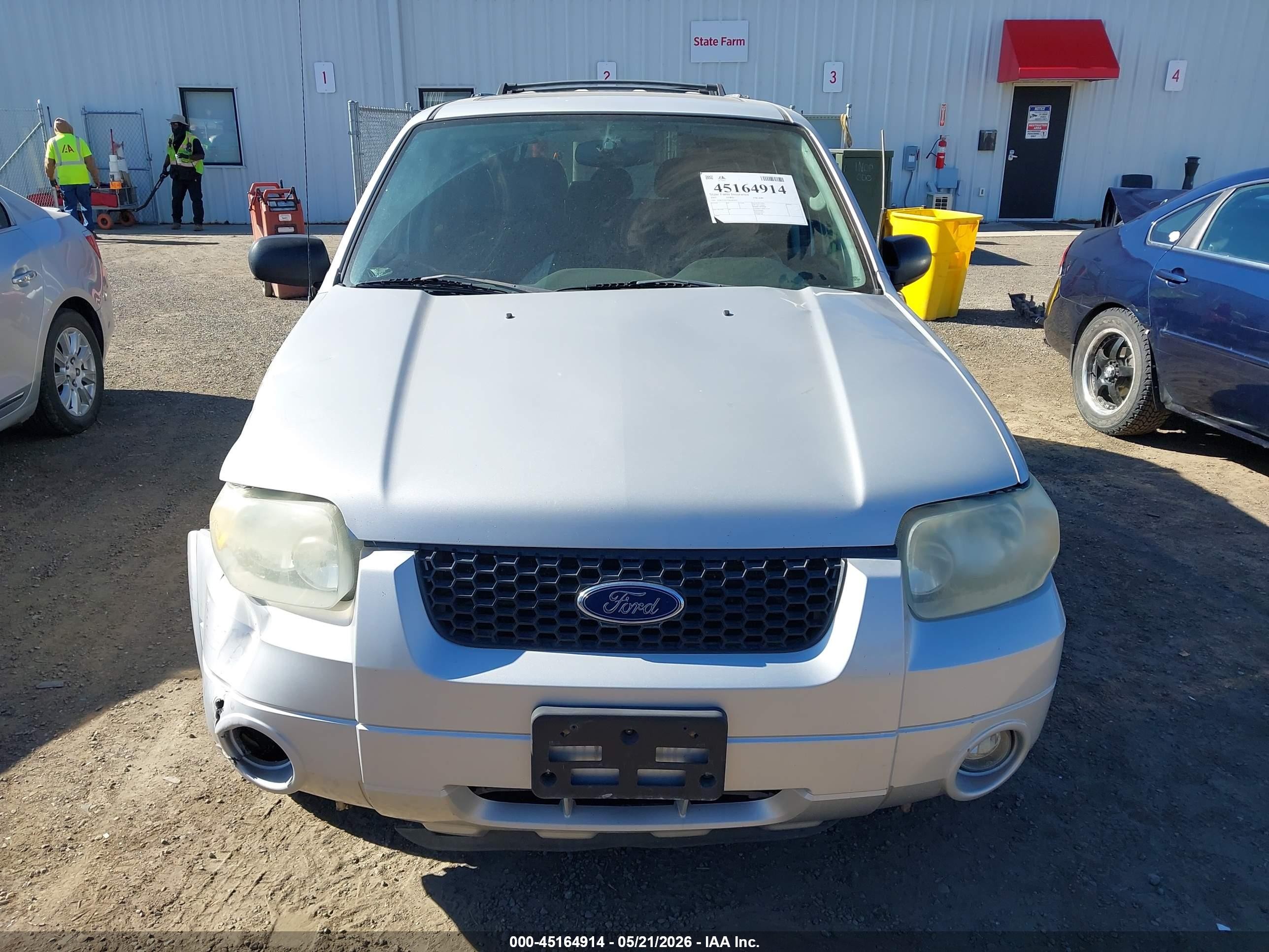 2005 Ford Escape Limited Серебряный vin: 1FMYU94175KA63635