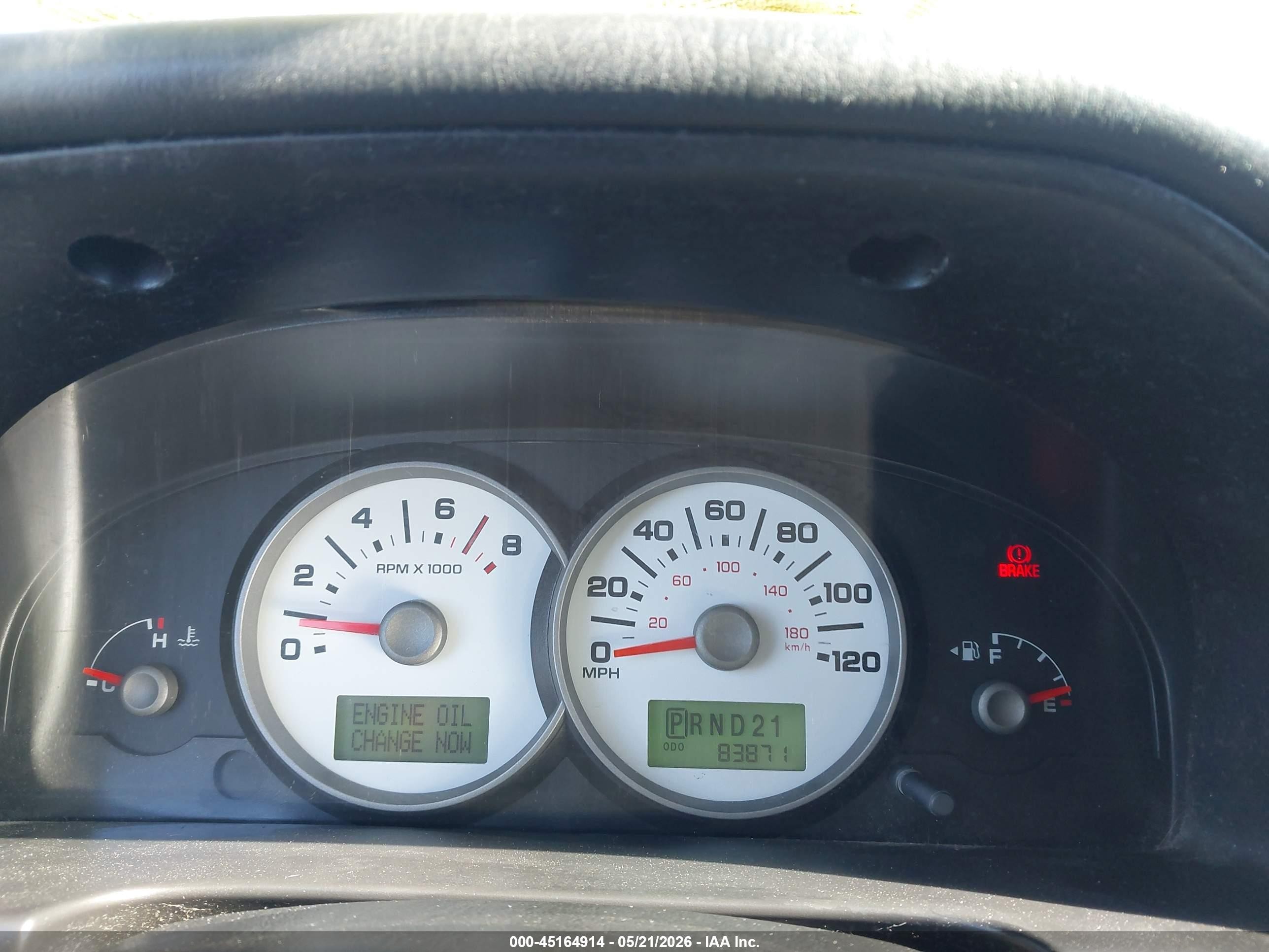 2005 Ford Escape Limited Серебряный vin: 1FMYU94175KA63635
