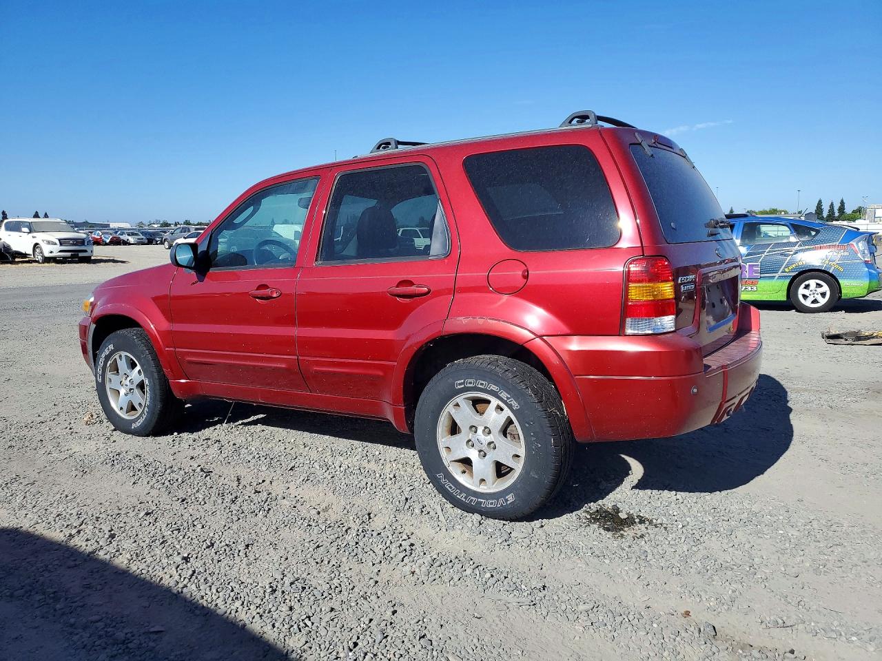 2005 Ford Escape Limited Red vin: 1FMYU94175KD29445