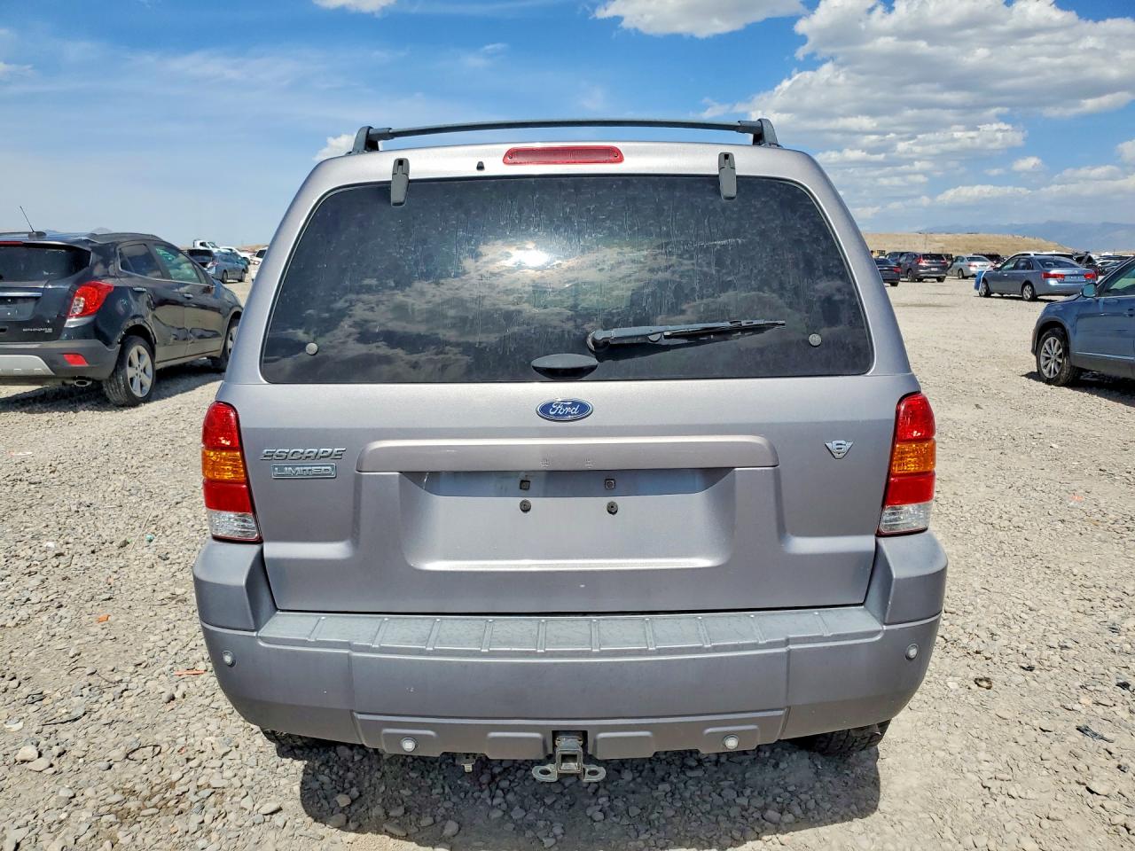 2007 Ford Escape Limited Gray vin: 1FMYU94177KA16043