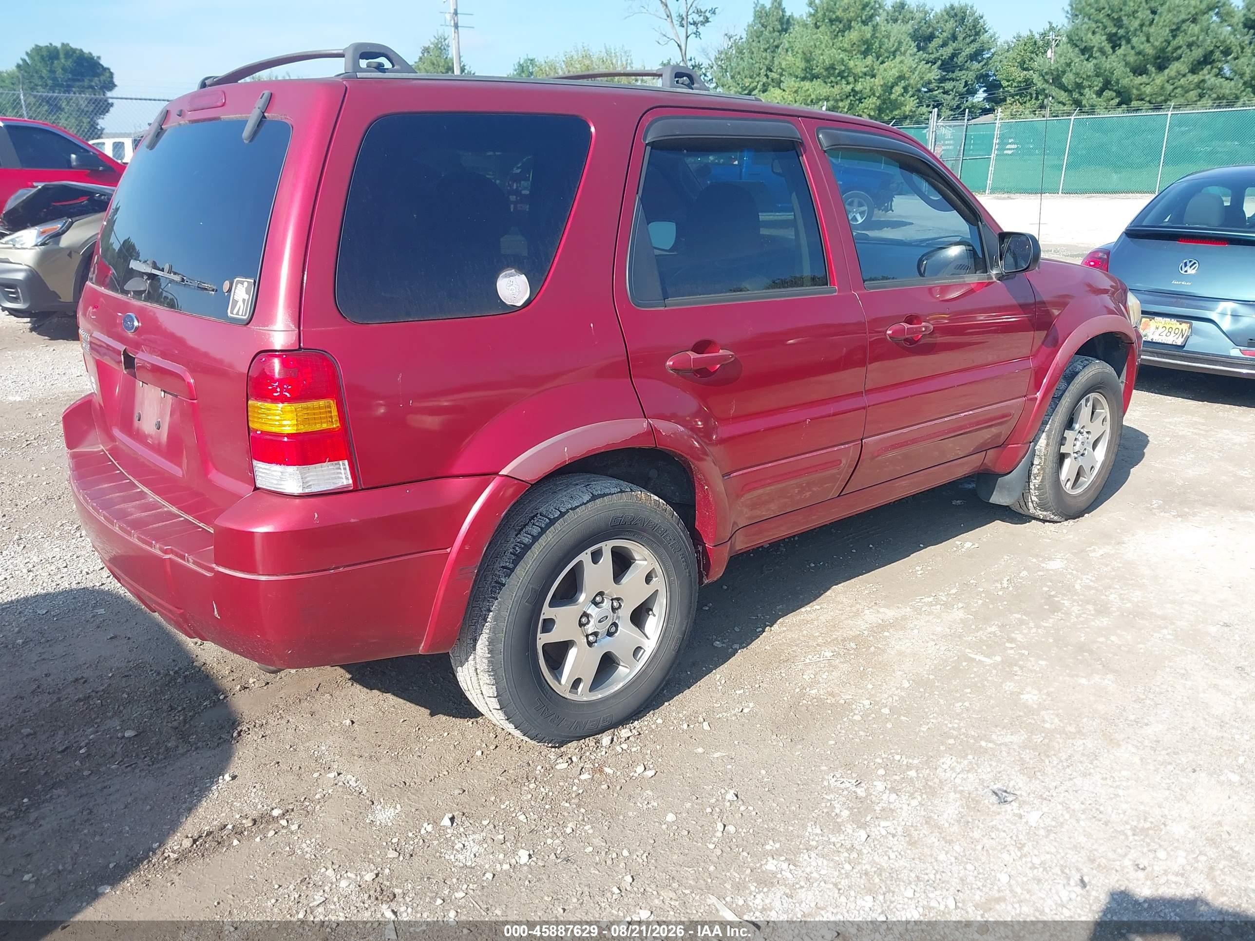 2005 Ford Escape Limited Red vin: 1FMYU941X5KA57103