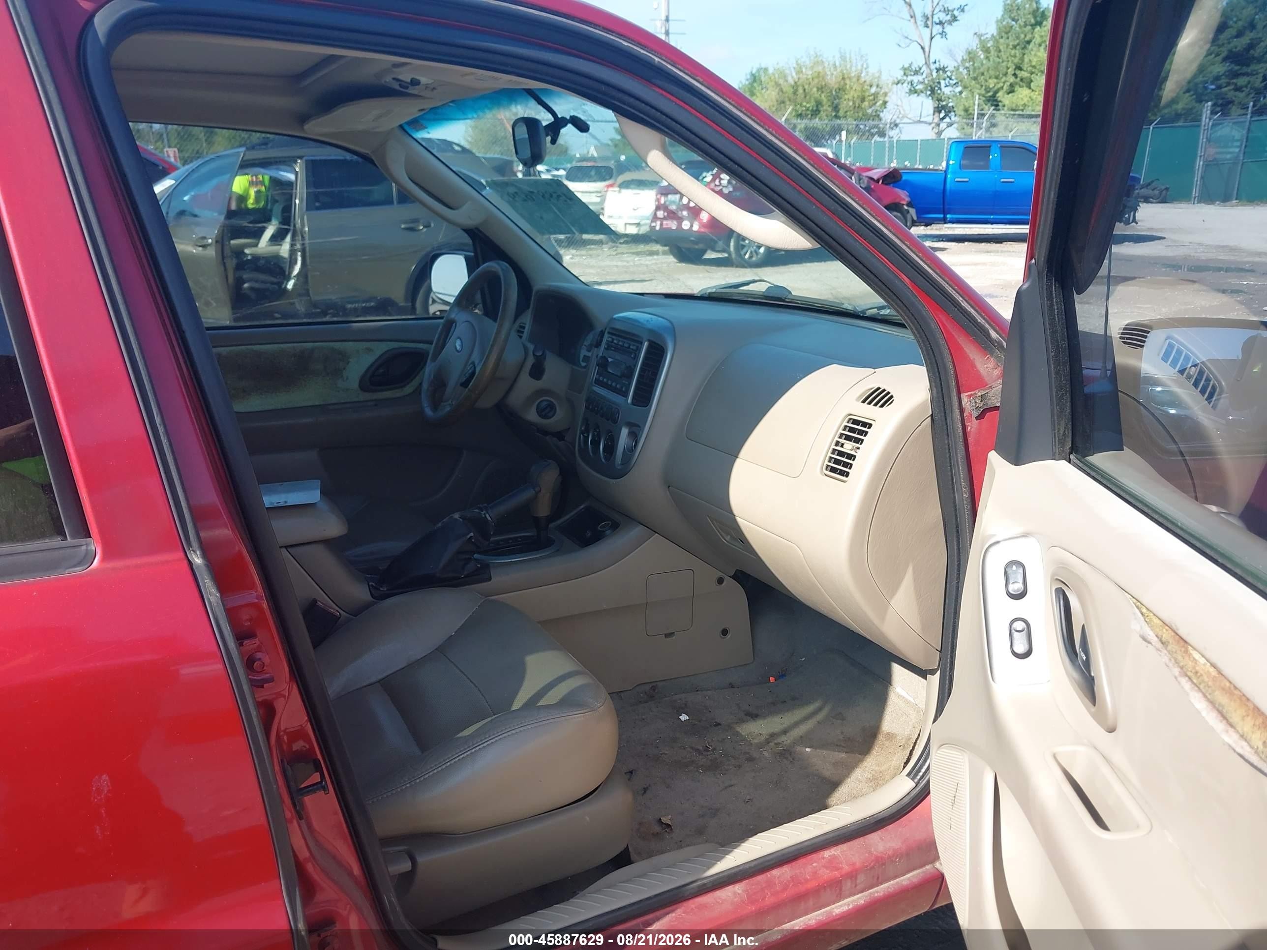 2005 Ford Escape Limited Red vin: 1FMYU941X5KA57103