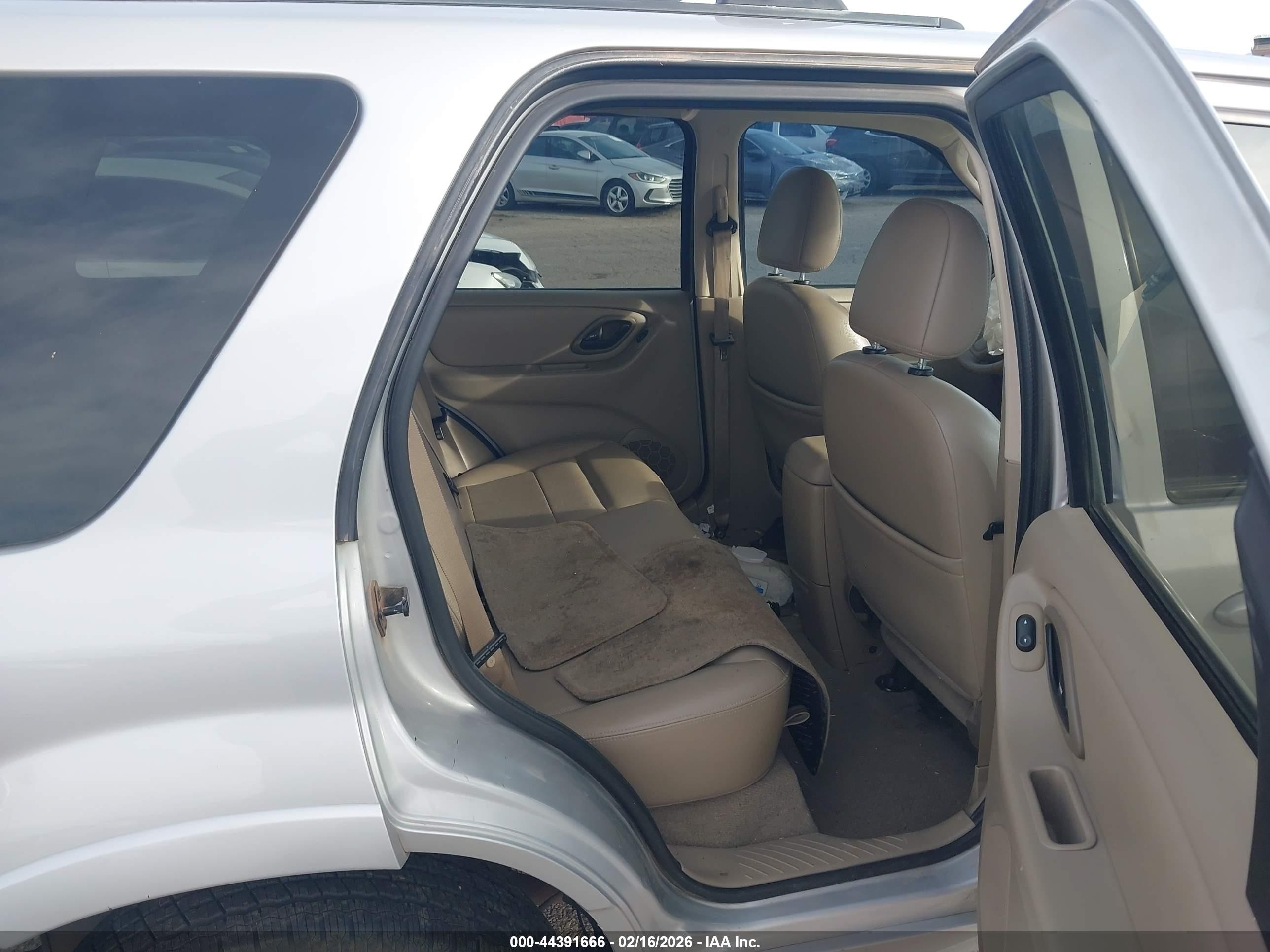 2006 Ford Escape Limited Silver vin: 1FMYU941X6KA61329