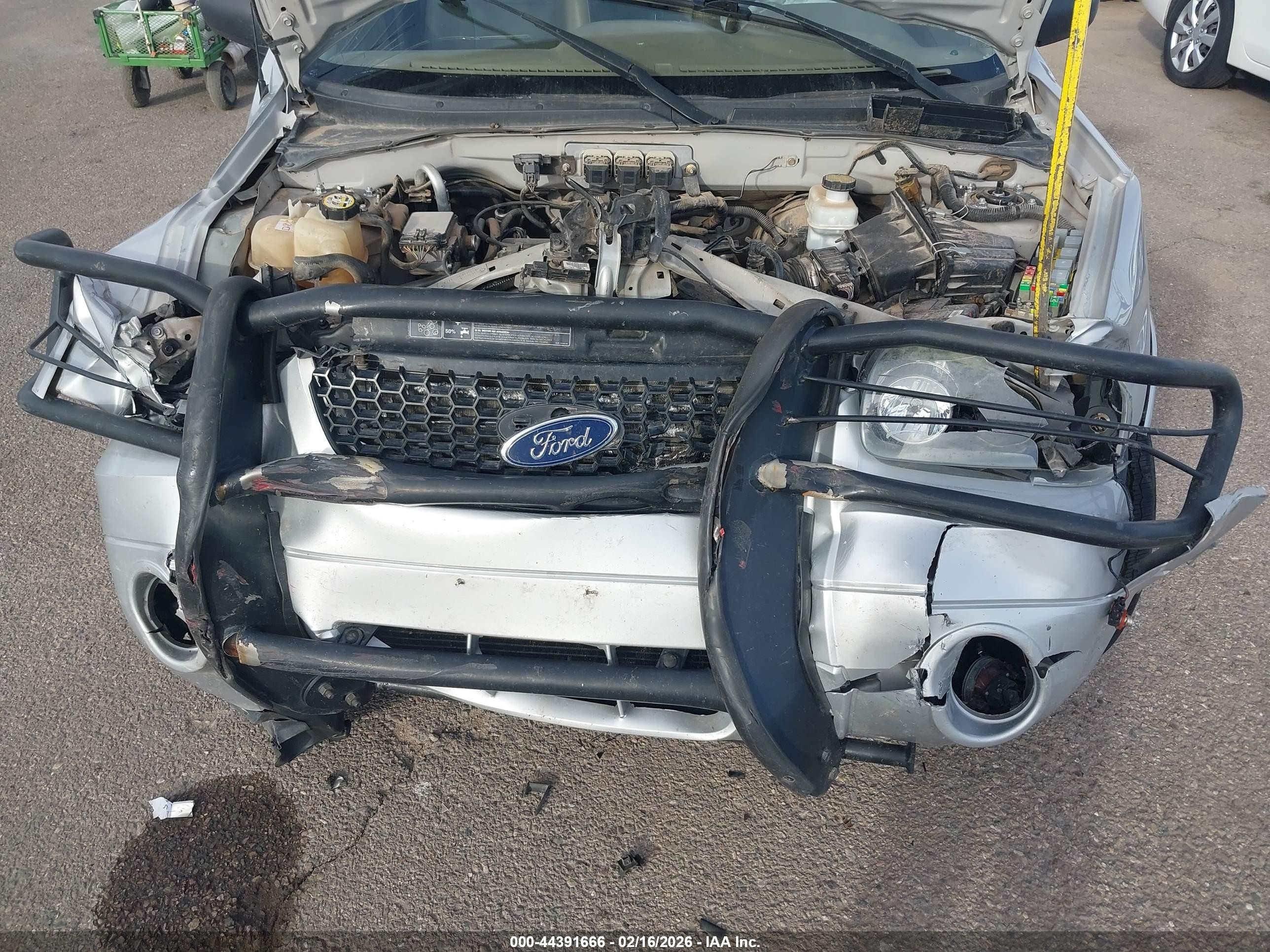 2006 Ford Escape Limited Silver vin: 1FMYU941X6KA61329
