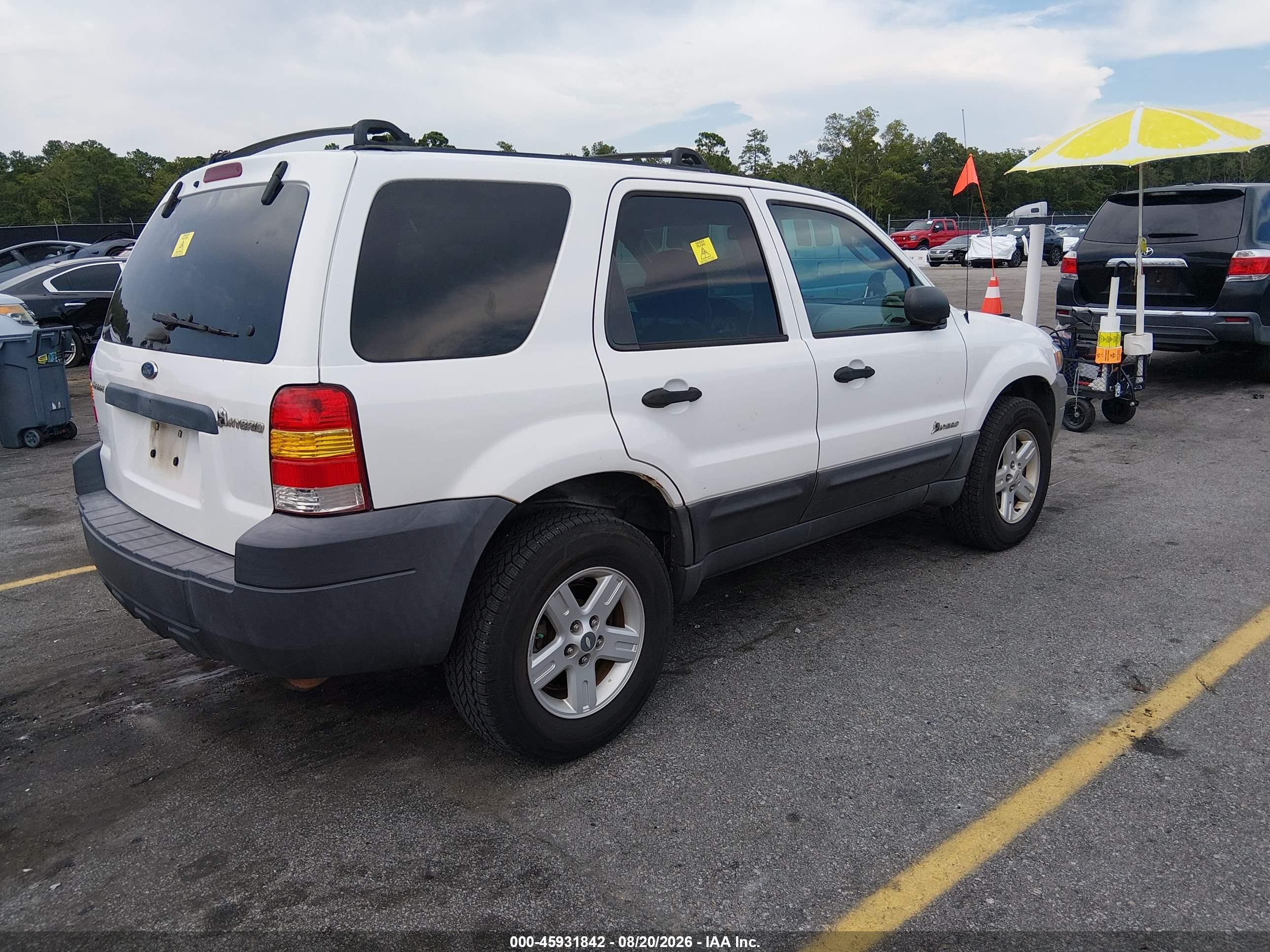 2005 Ford Escape Hybrid White vin: 1FMYU96H45KD90780