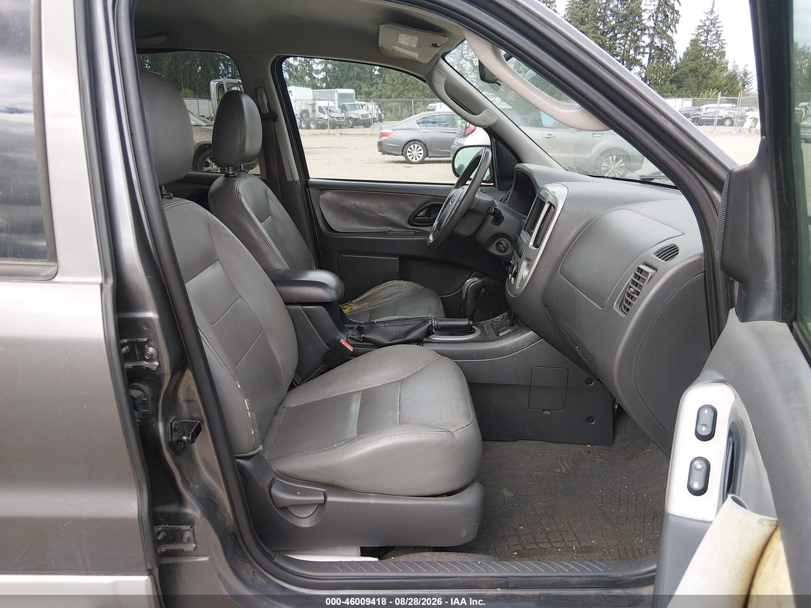 2005 Ford Escape Hybrid Серый vin: 1FMYU96H75KD30119