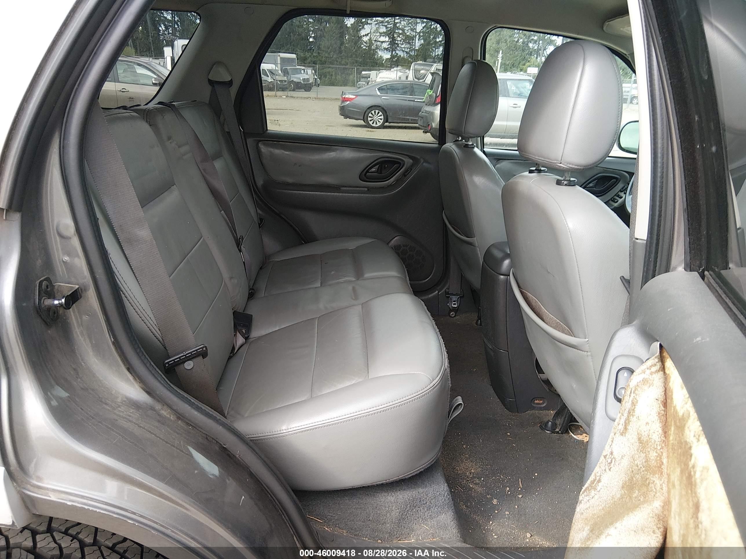 2005 Ford Escape Hybrid Серый vin: 1FMYU96H75KD30119