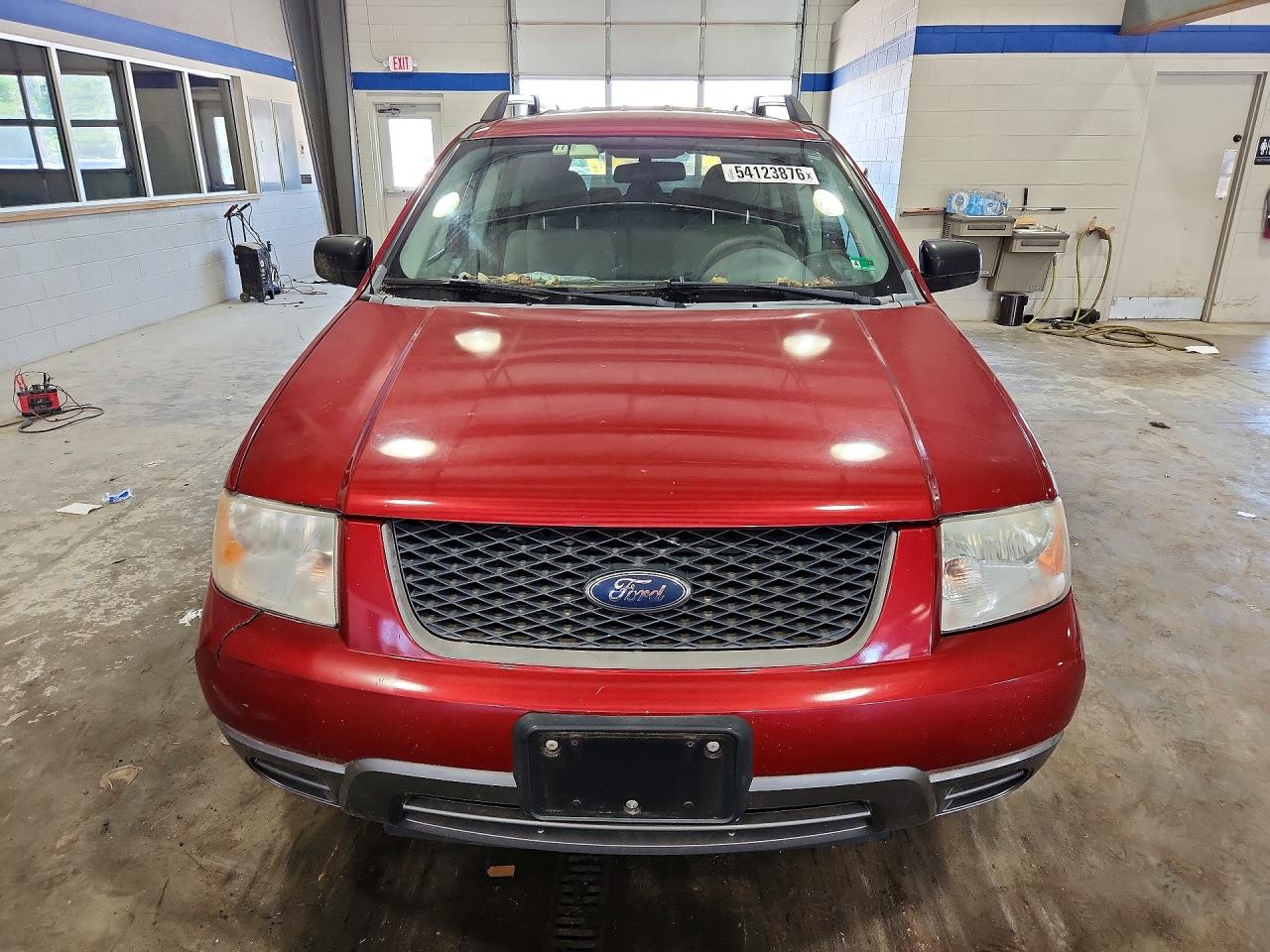2006 Ford Freestyle Se Red vin: 1FMZK01106GA04585
