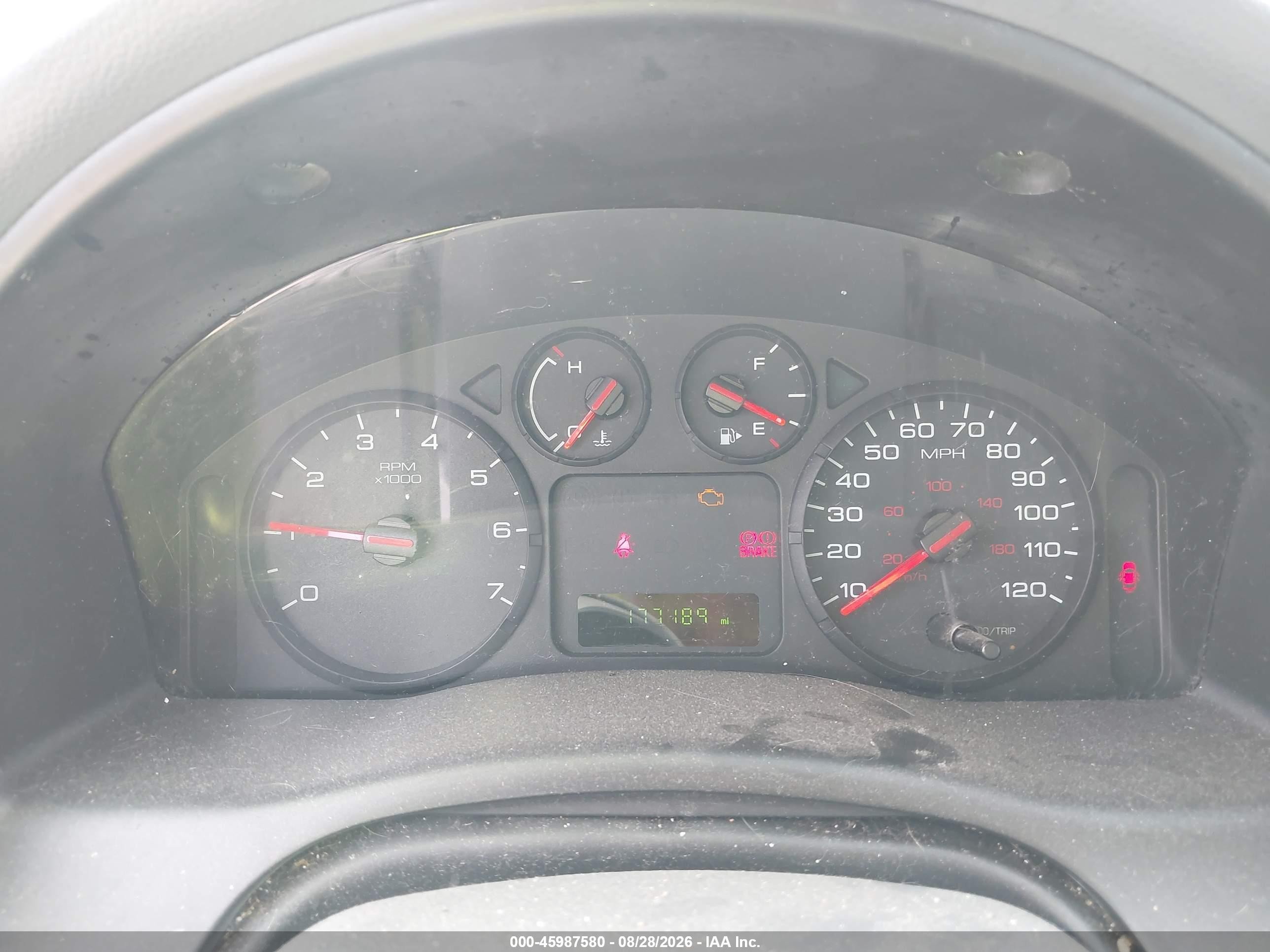 2005 Ford Freestyle Se Red vin: 1FMZK01115GA16422