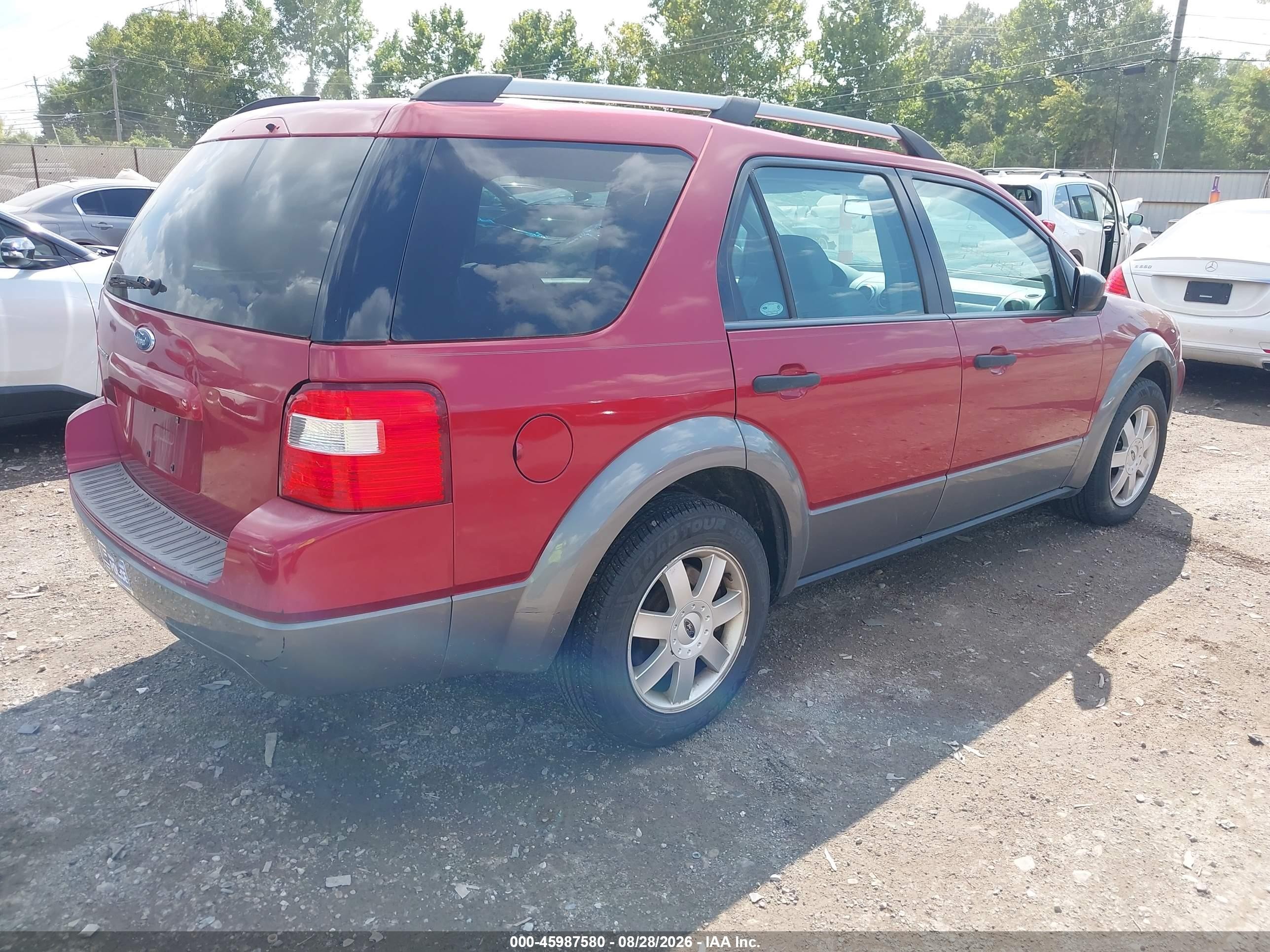 2005 Ford Freestyle Se Red vin: 1FMZK01115GA16422