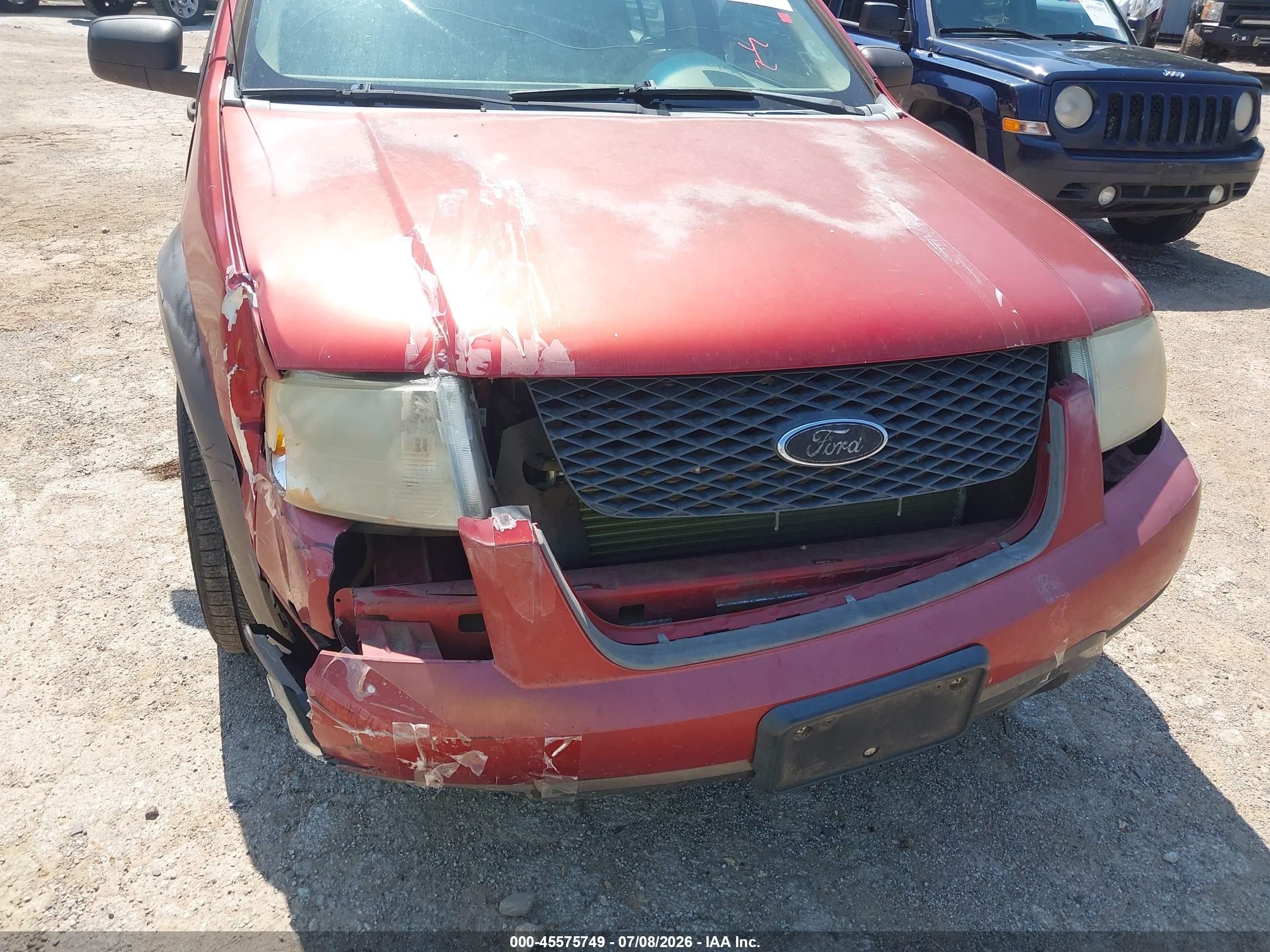 2005 Ford Freestyle Se Red vin: 1FMZK01115GA31552