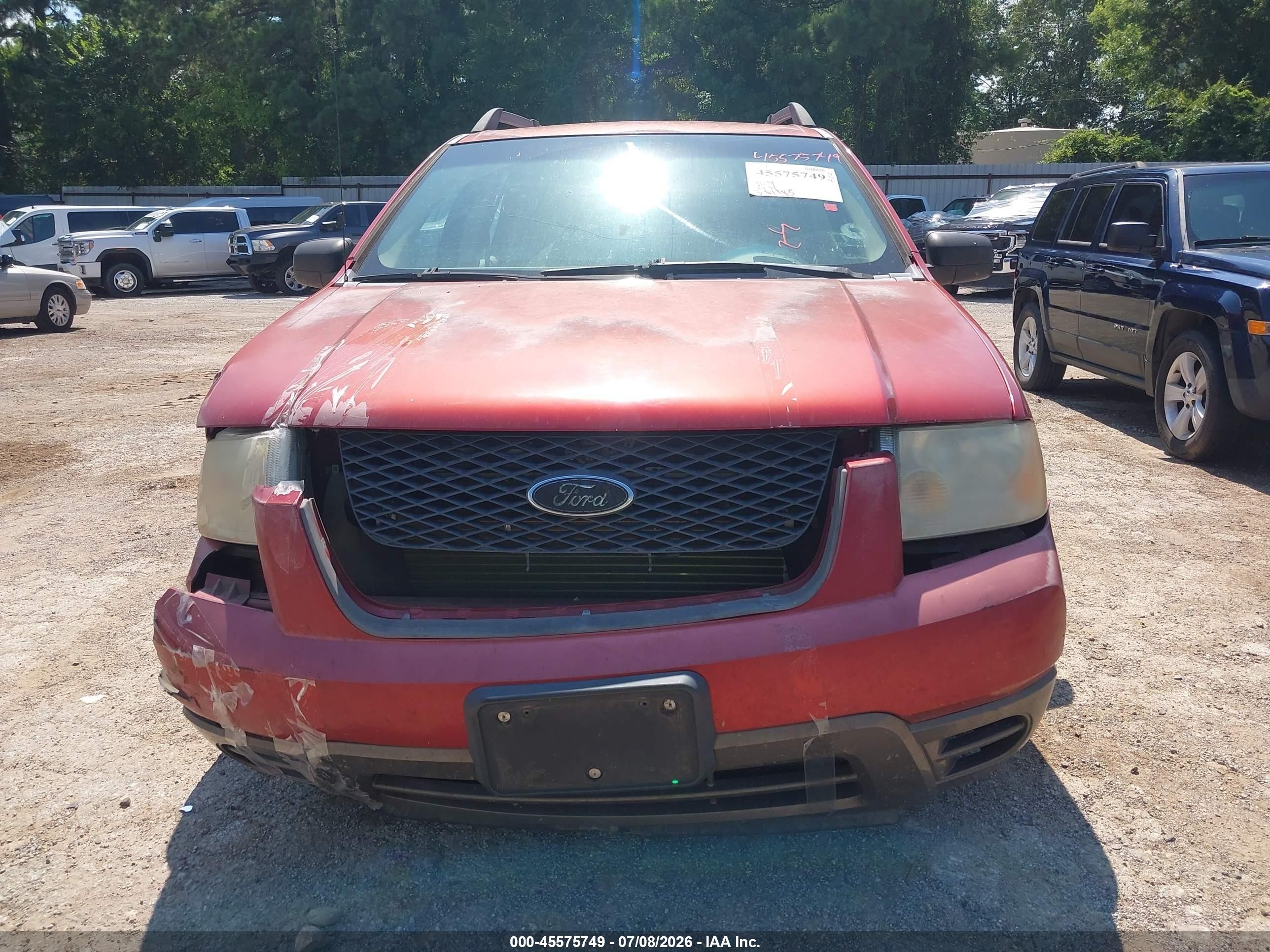 2005 Ford Freestyle Se Red vin: 1FMZK01115GA31552