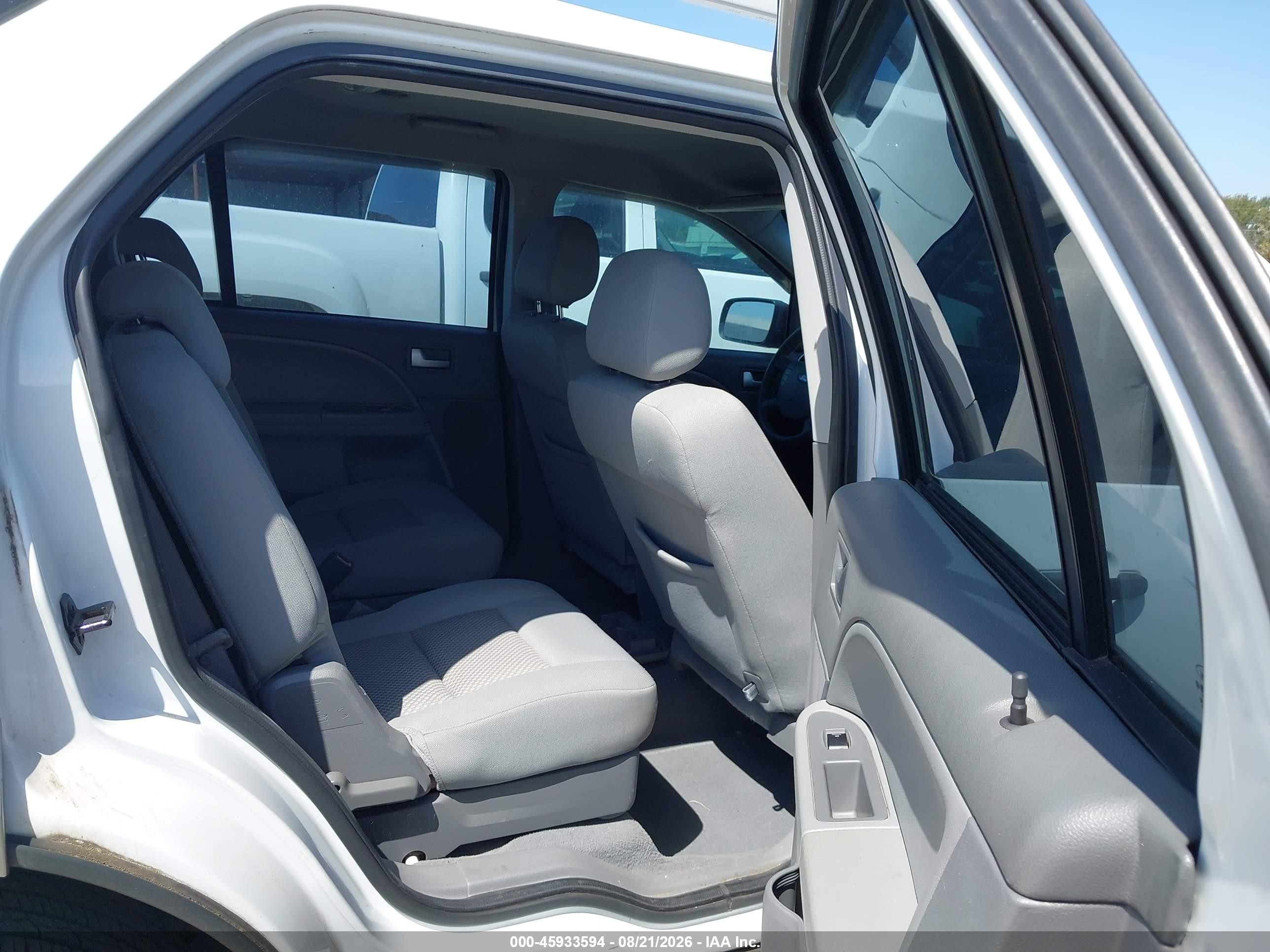 2006 Ford Freestyle Se White vin: 1FMZK01126GA40374