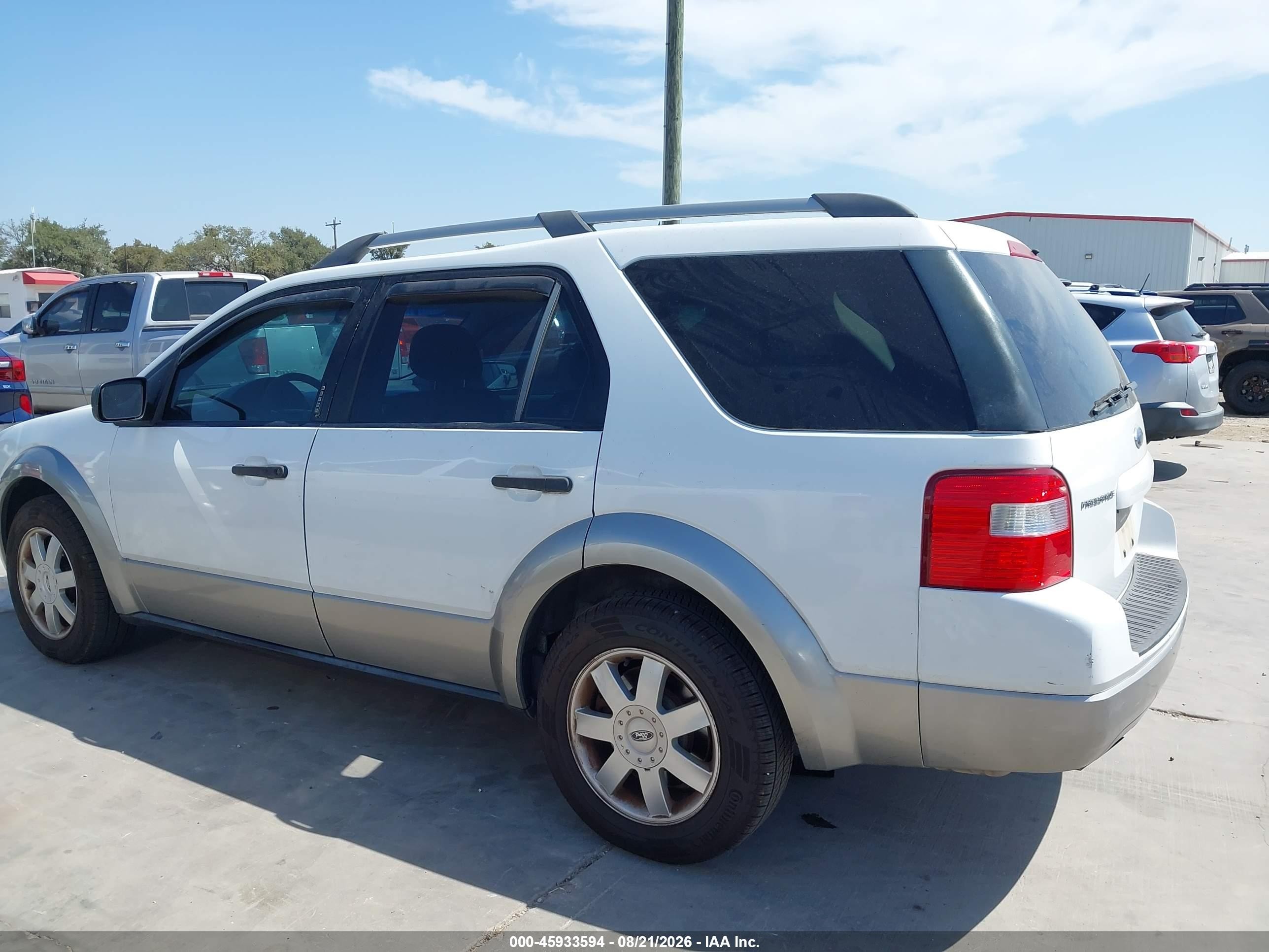 2006 Ford Freestyle Se White vin: 1FMZK01126GA40374