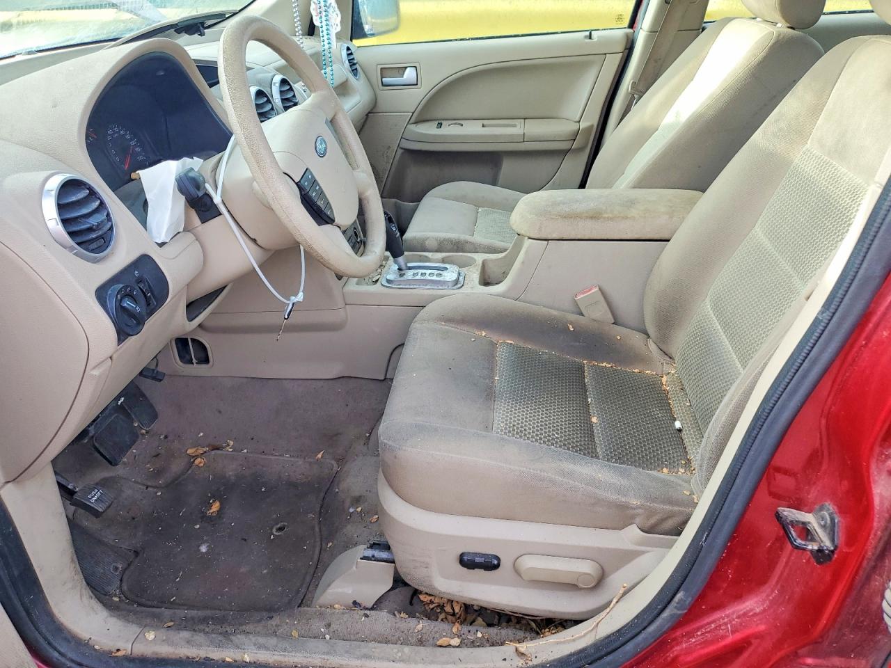 2006 Ford Freestyle Se Красный vin: 1FMZK01126GA44344