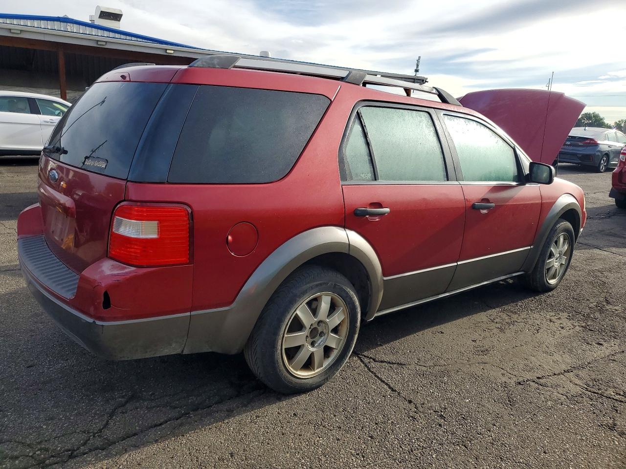 2006 Ford Freestyle Se Красный vin: 1FMZK01126GA44344