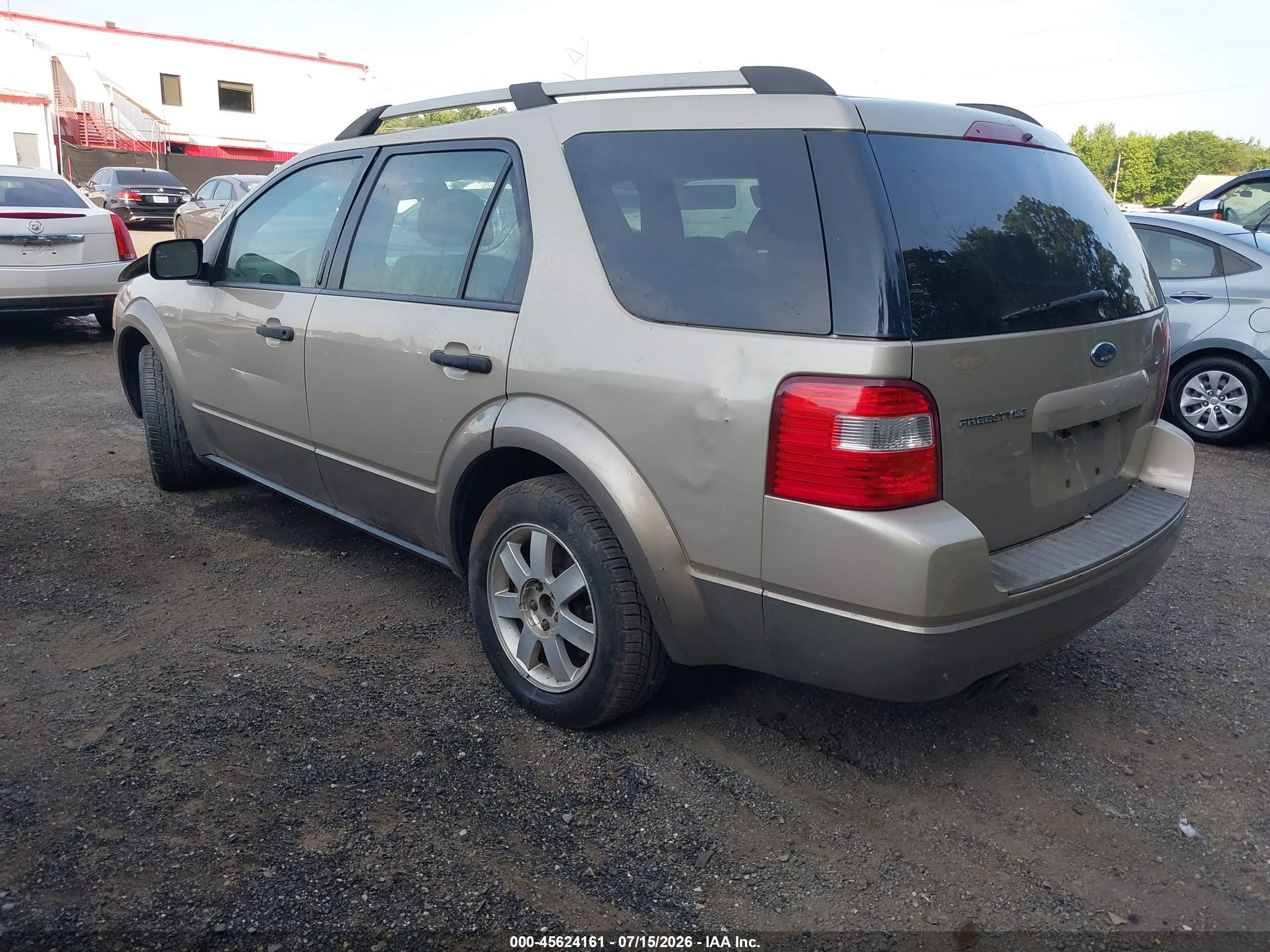 2005 Ford Freestyle Se Tan vin: 1FMZK01135GA40267