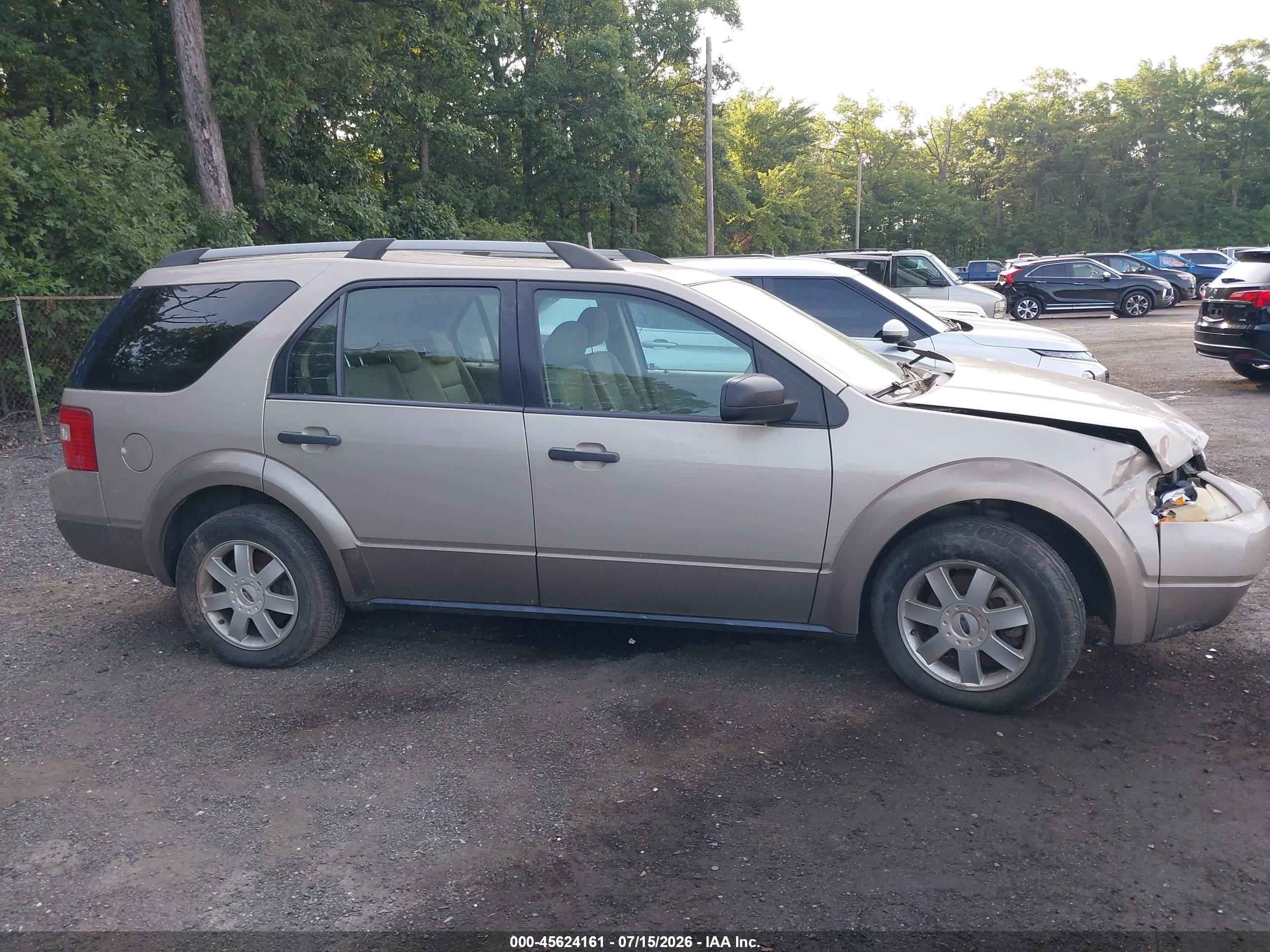 2005 Ford Freestyle Se Tan vin: 1FMZK01135GA40267