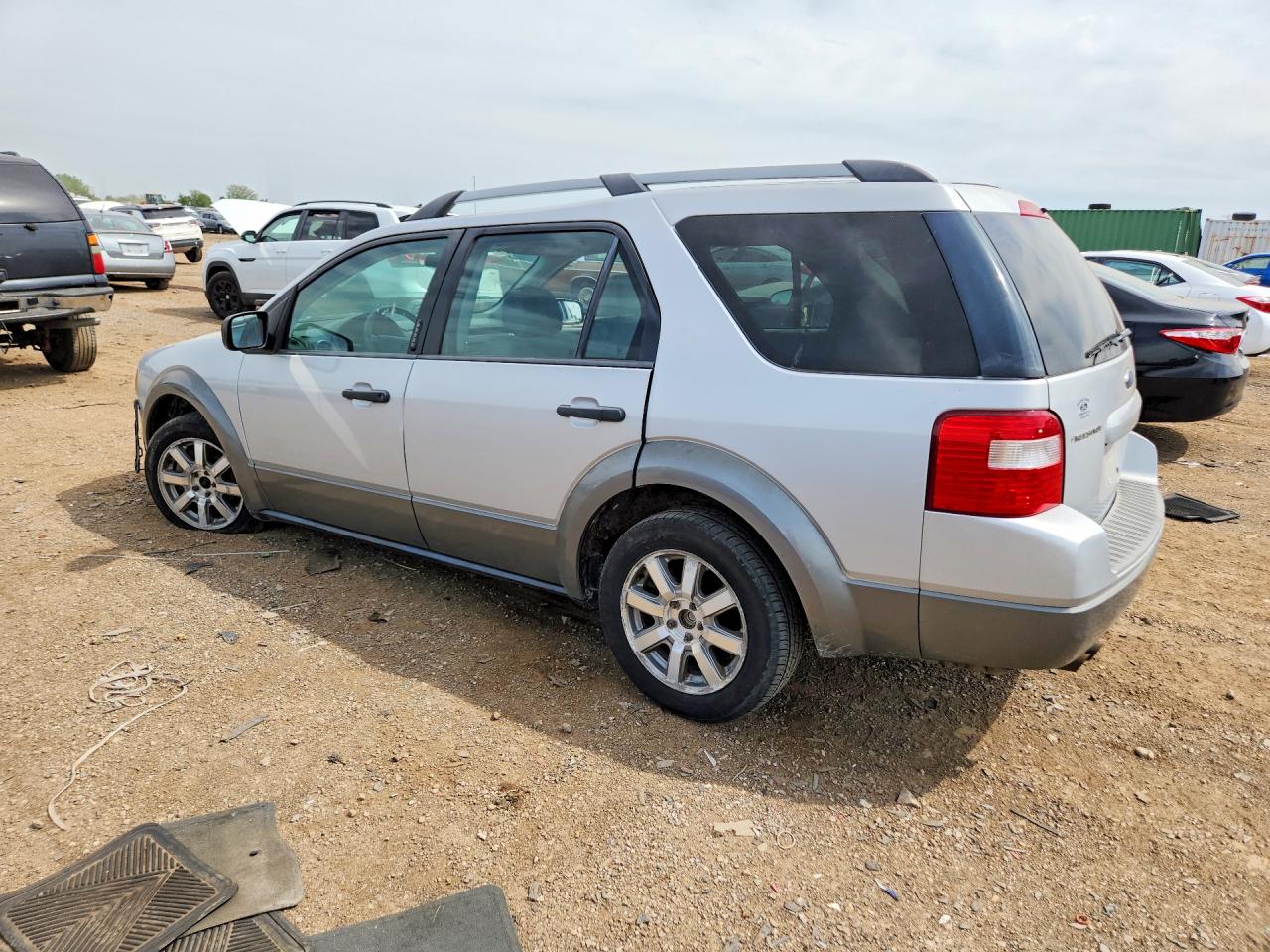 2005 Ford Freestyle Se Silver vin: 1FMZK01135GA43590