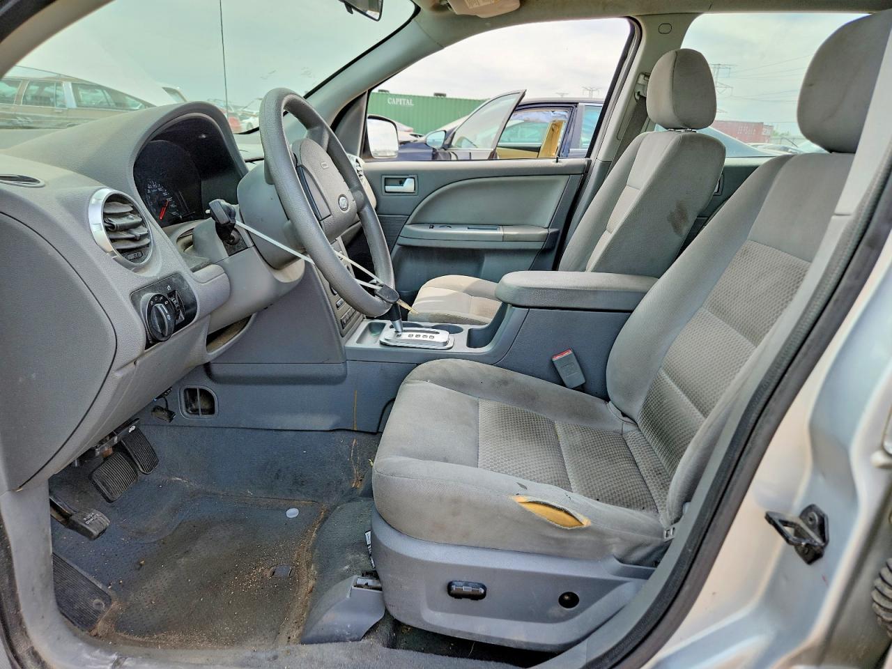 2005 Ford Freestyle Se Silver vin: 1FMZK01135GA43590