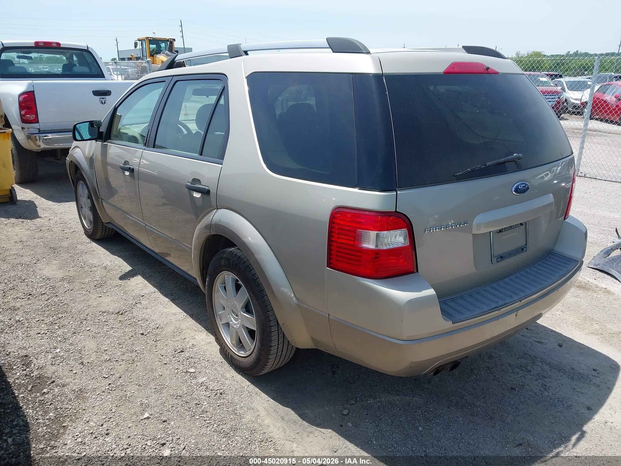 2005 Ford Freestyle Se Желто-коричневый vin: 1FMZK01145GA11683