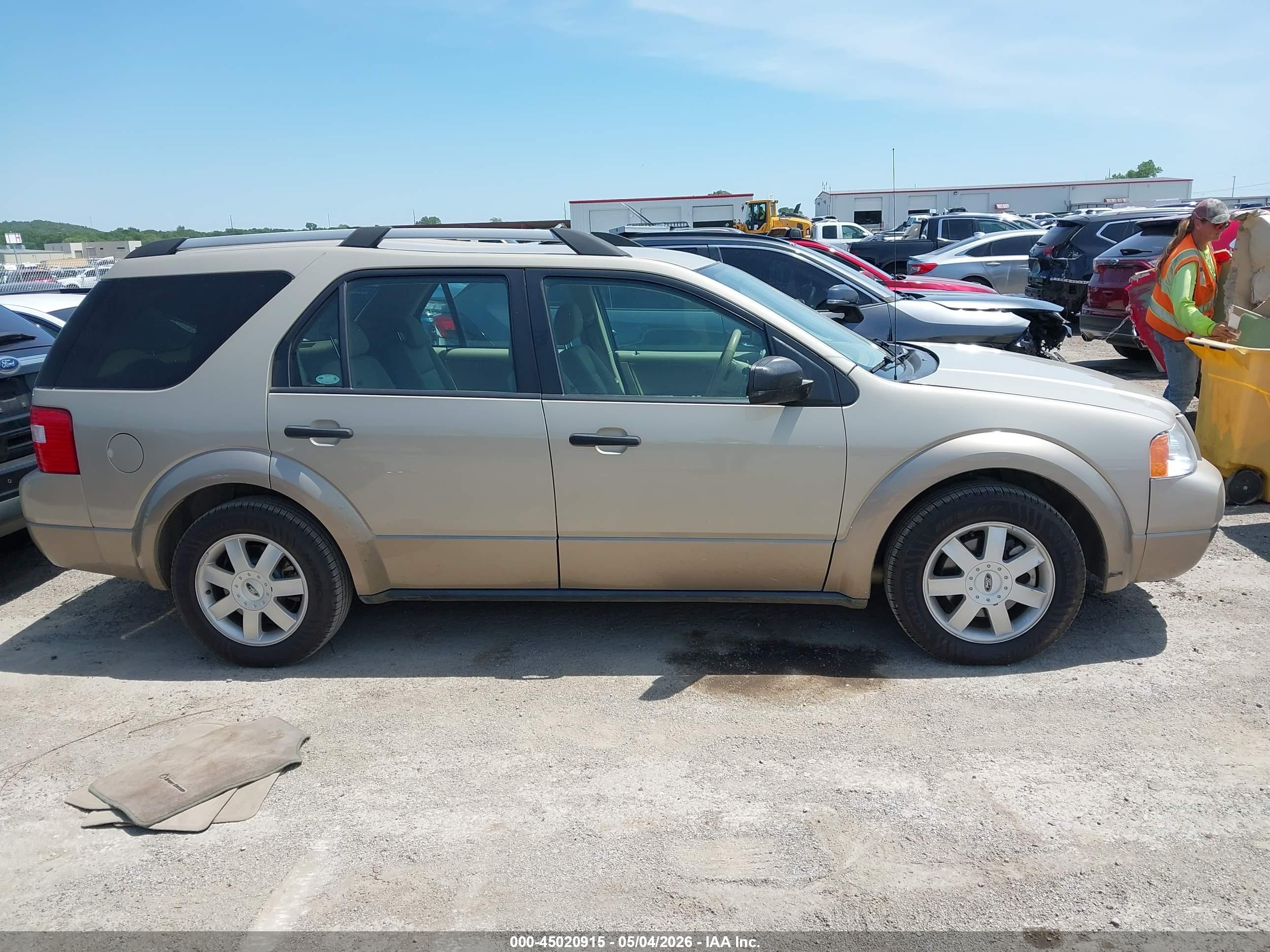 2005 Ford Freestyle Se Желто-коричневый vin: 1FMZK01145GA11683