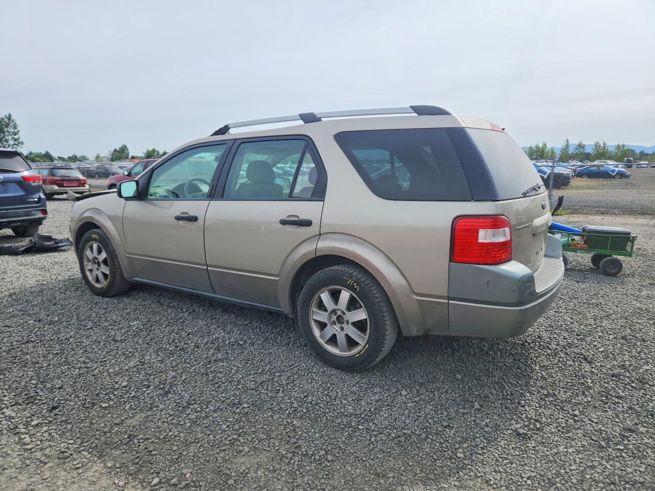 2005 Ford Freestyle Se Gold vin: 1FMZK01155GA13989