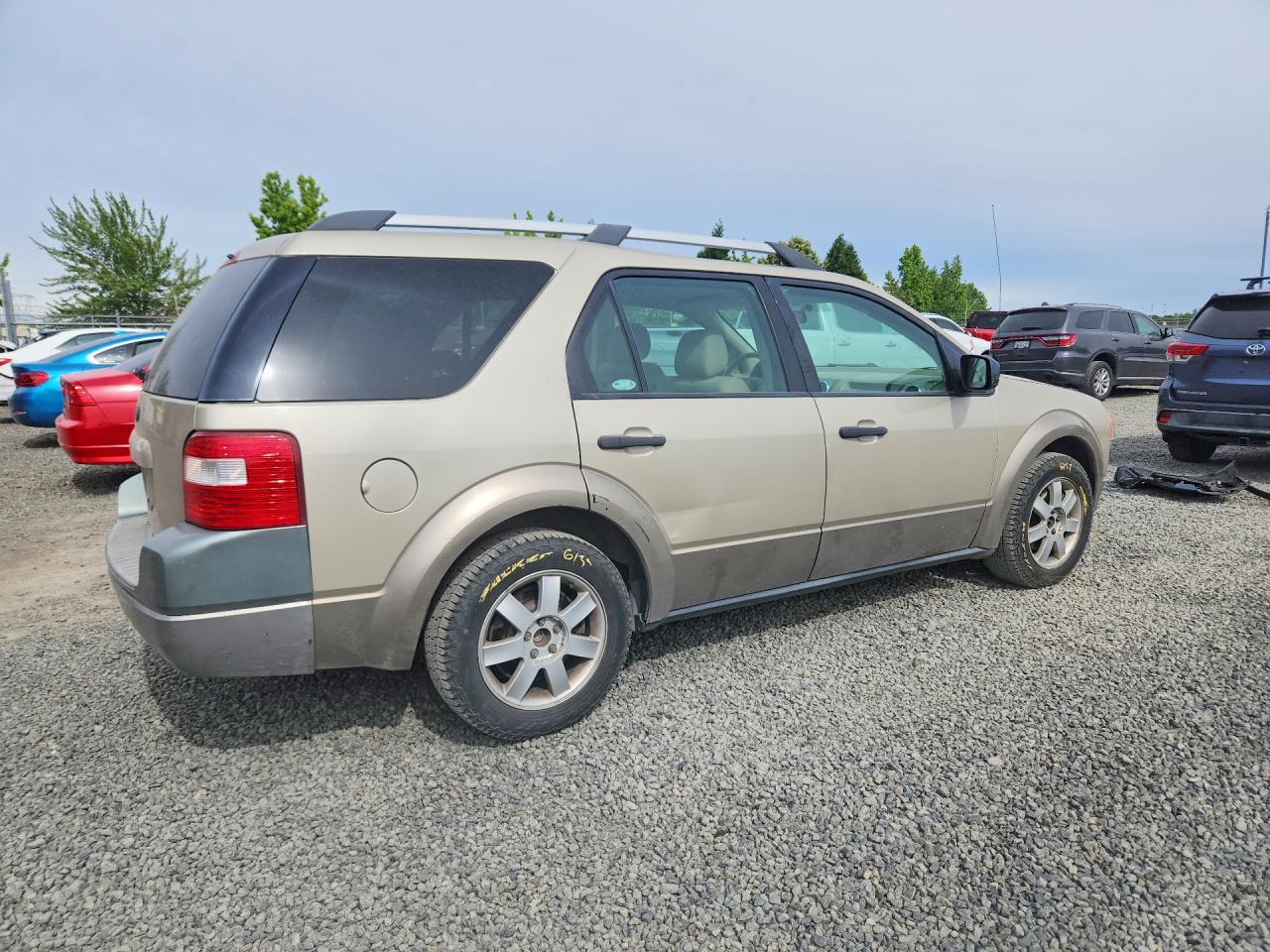 2005 Ford Freestyle Se Gold vin: 1FMZK01155GA13989