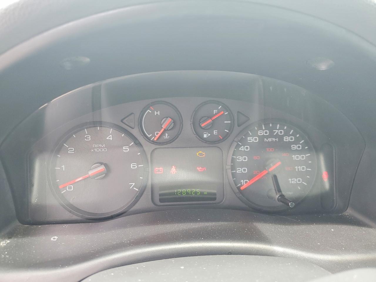 2005 Ford Freestyle Se White vin: 1FMZK01155GA67938