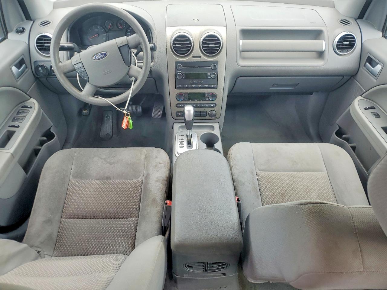 2005 Ford Freestyle Se White vin: 1FMZK01155GA67938