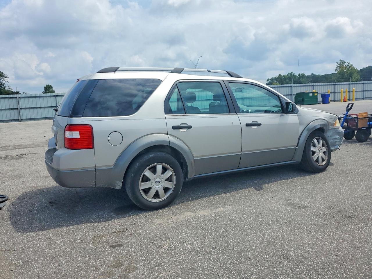 2006 Ford Freestyle Se Silver vin: 1FMZK01176GA44159