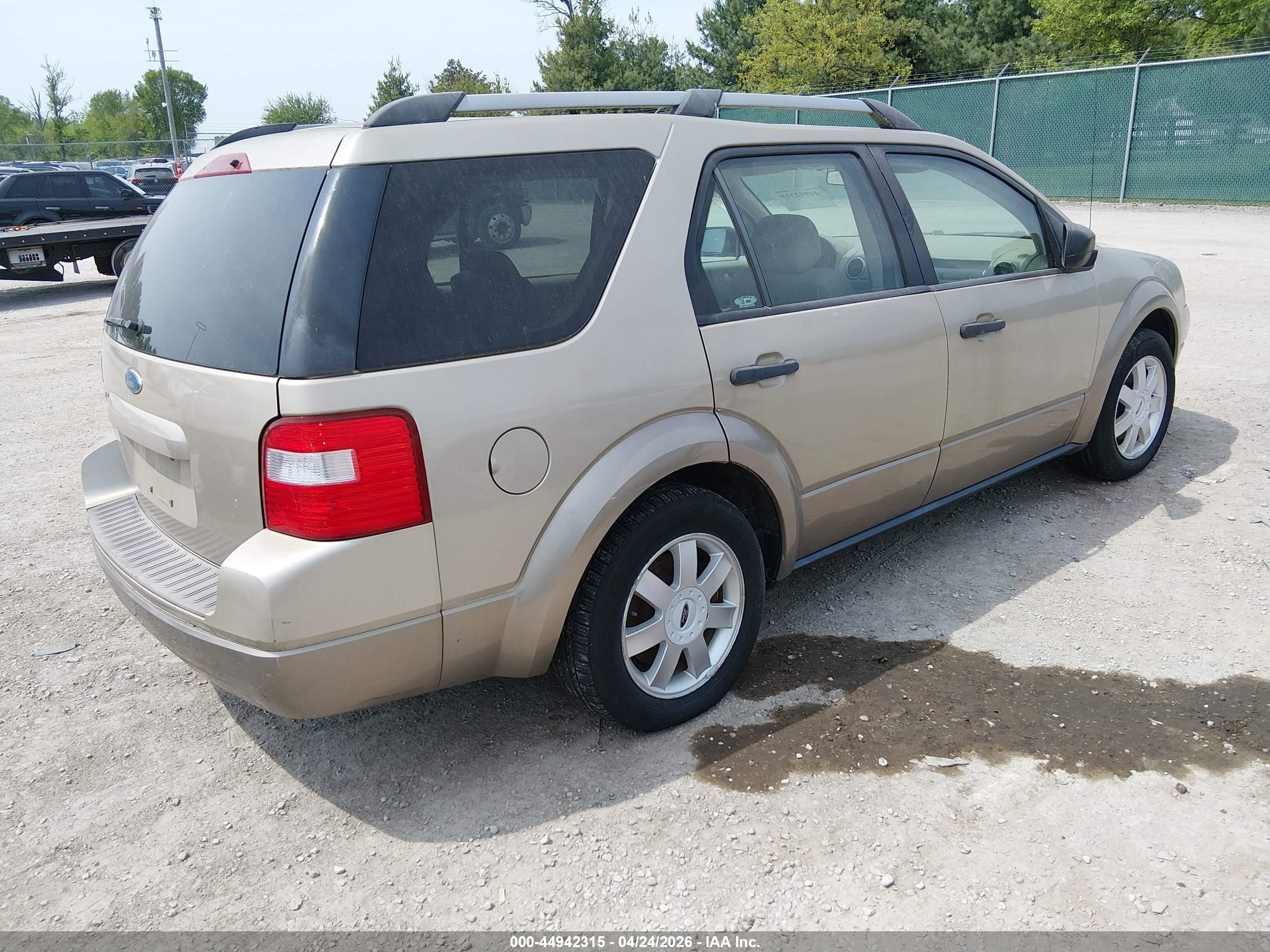 2005 Ford Freestyle Se Gold vin: 1FMZK01195GA31427