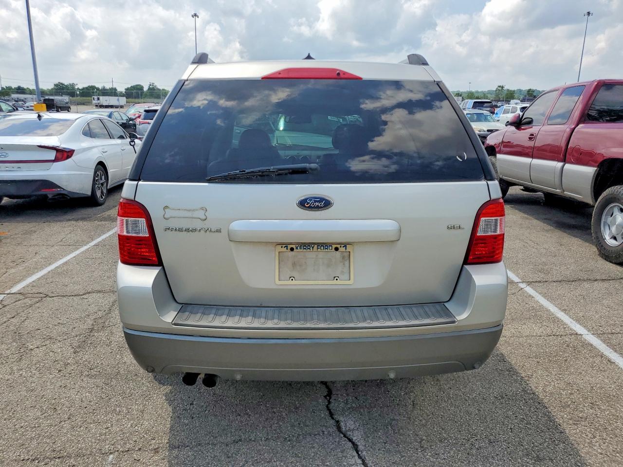 2007 Ford Freestyle Sel Silver vin: 1FMZK02107GA11603