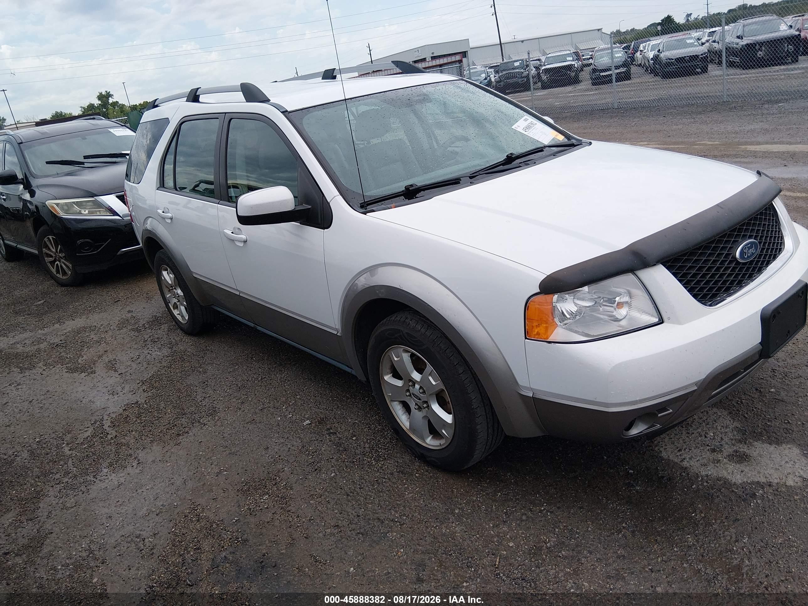 2005 Ford Freestyle Sel White vin: 1FMZK02115GA16905