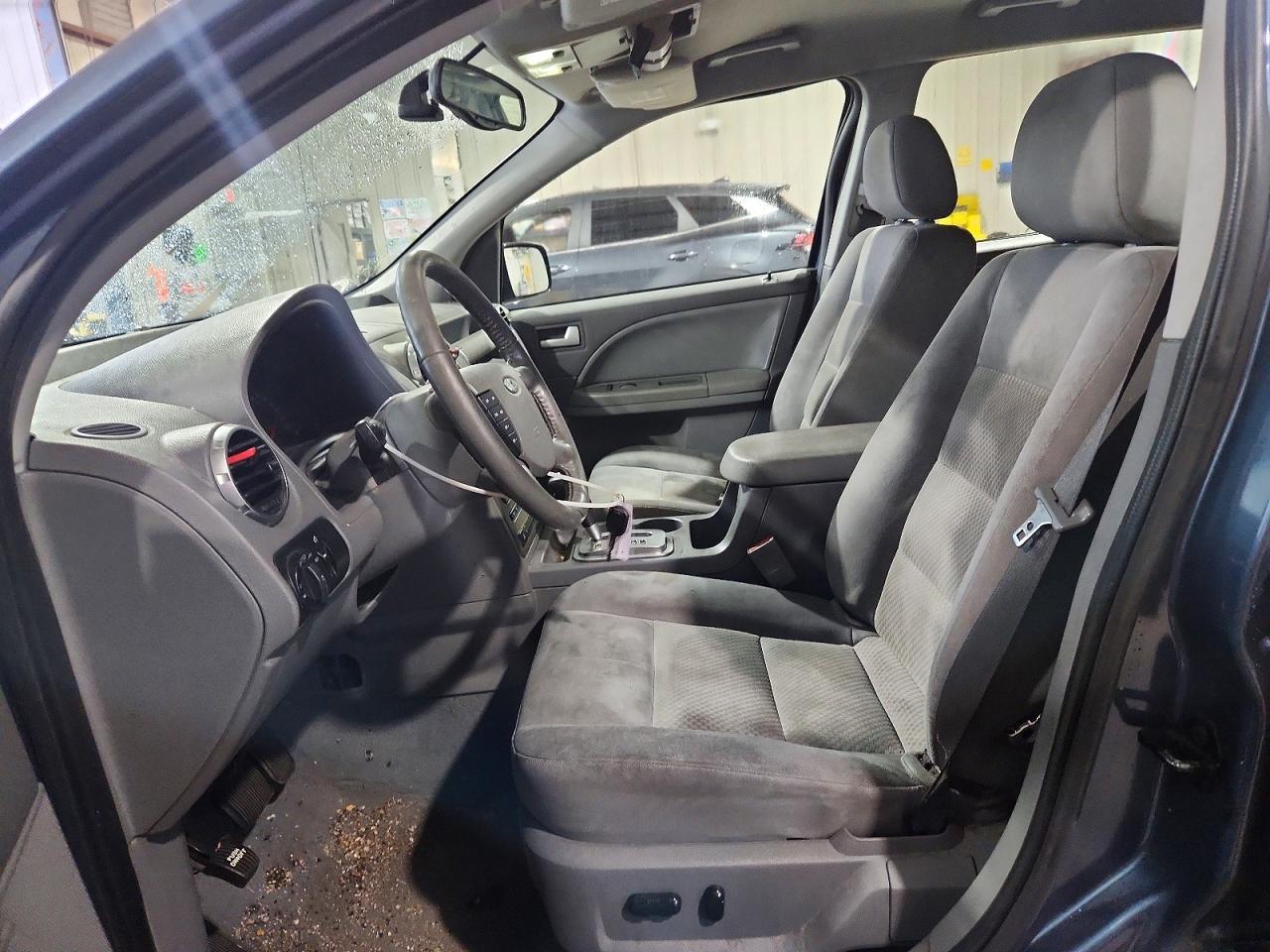 2005 Ford Freestyle Sel Blue vin: 1FMZK02135GA75440