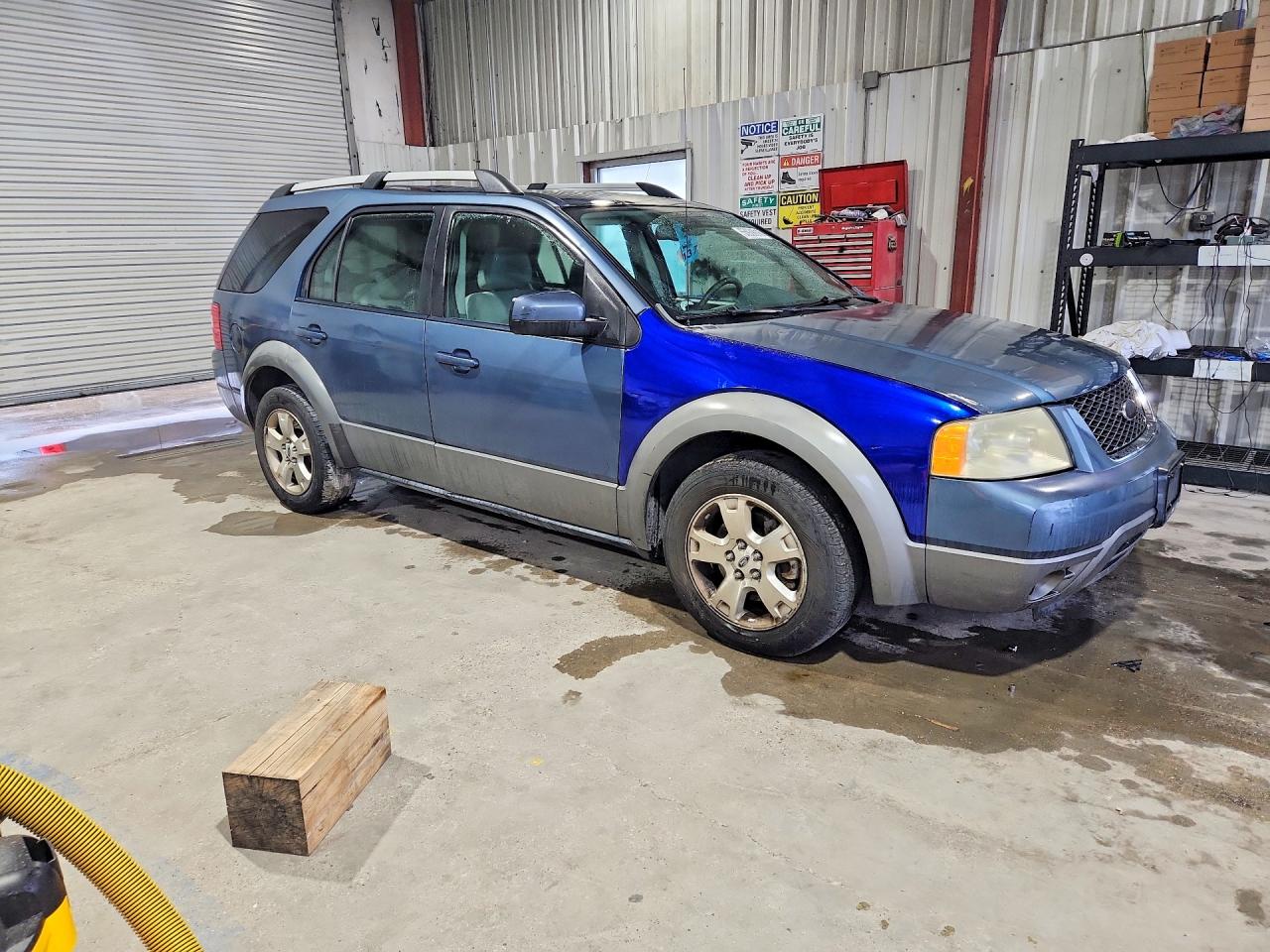 2005 Ford Freestyle Sel Blue vin: 1FMZK02135GA75440