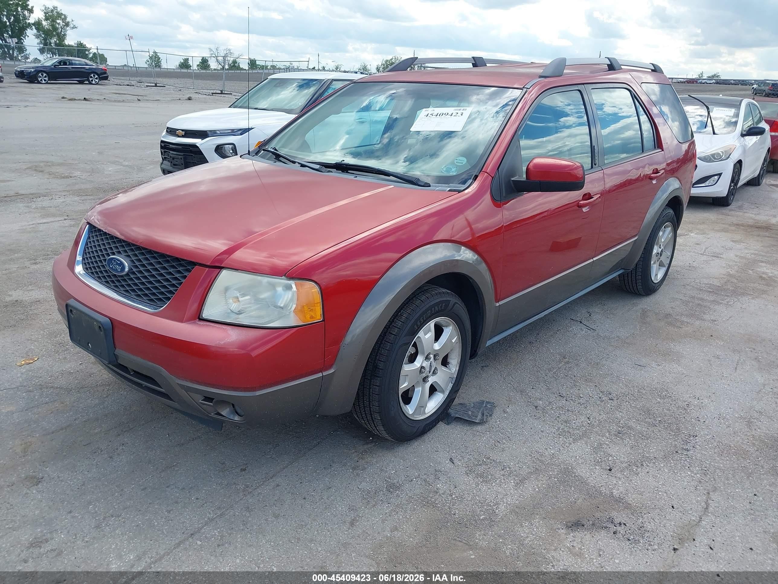 2005 Ford Freestyle Sel Red vin: 1FMZK02155GA31682