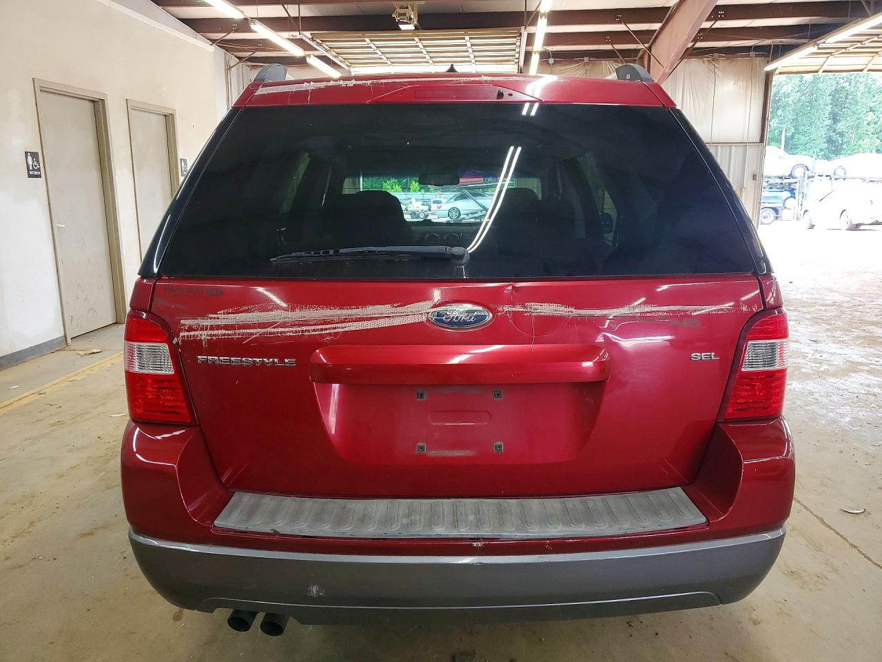 2007 Ford Freestyle Sel Red vin: 1FMZK02157GA00239