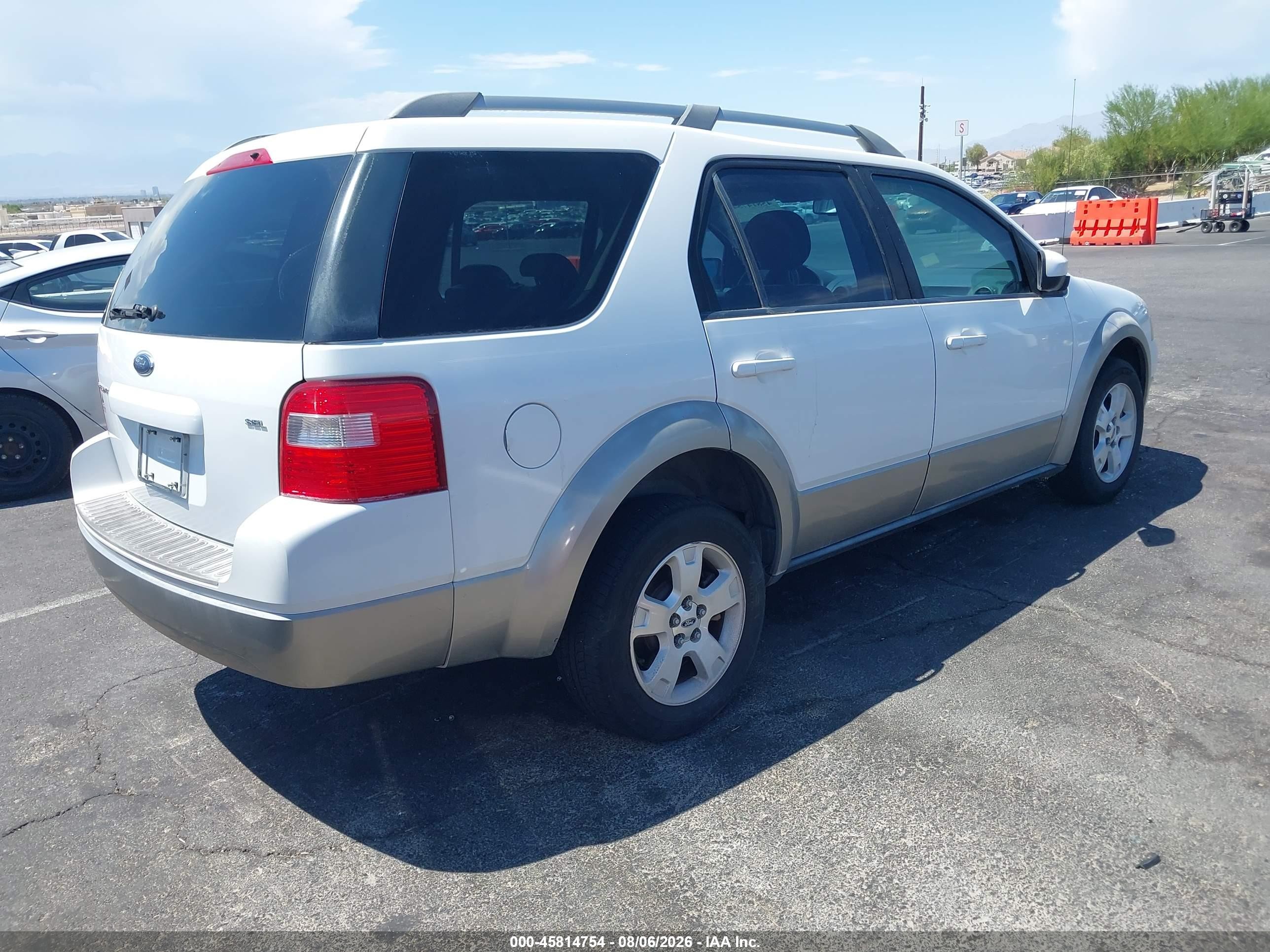 2006 Ford Freestyle Sel White vin: 1FMZK02176GA31572