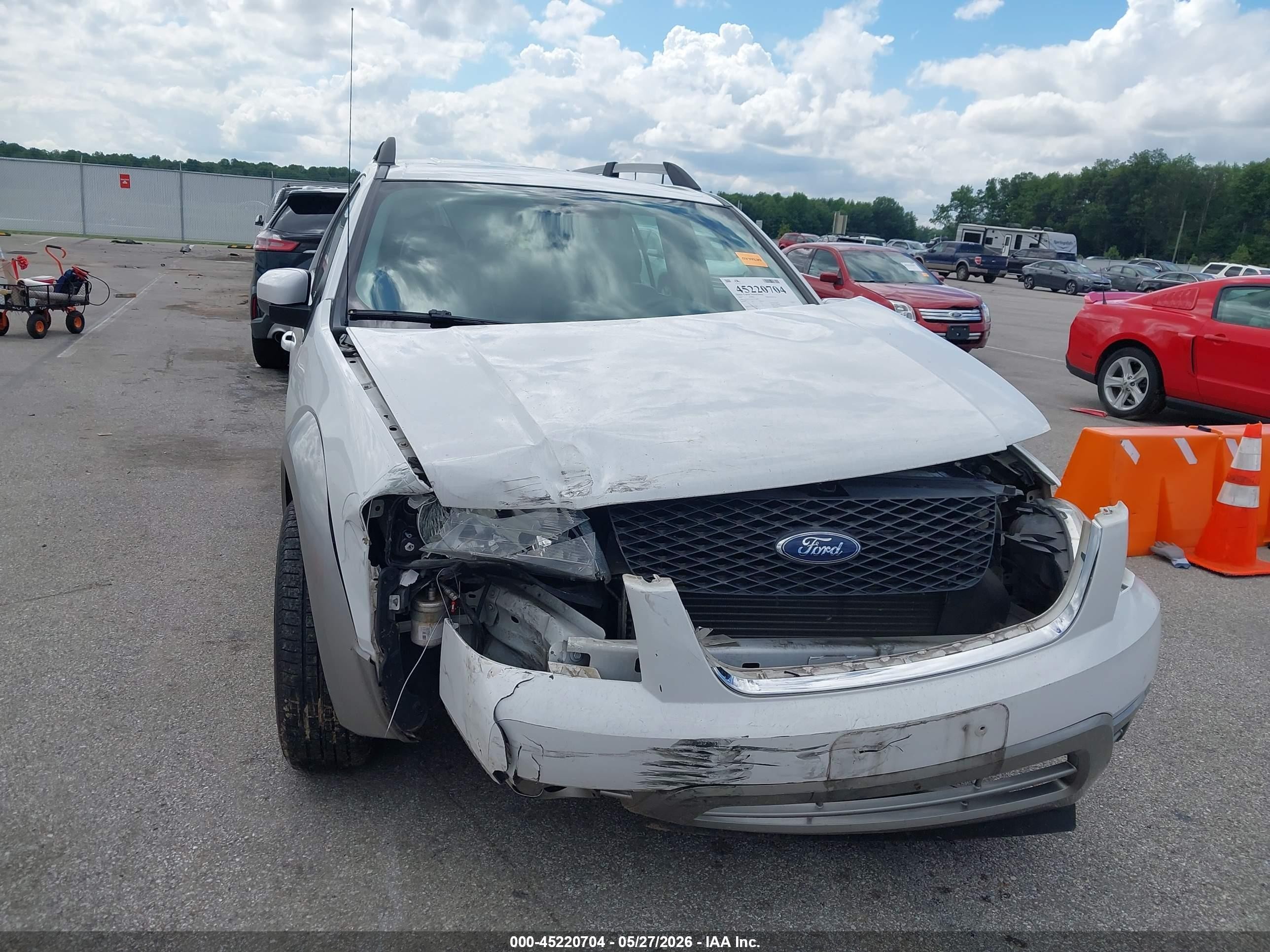 2006 Ford Freestyle Sel White vin: 1FMZK021X6GA52089