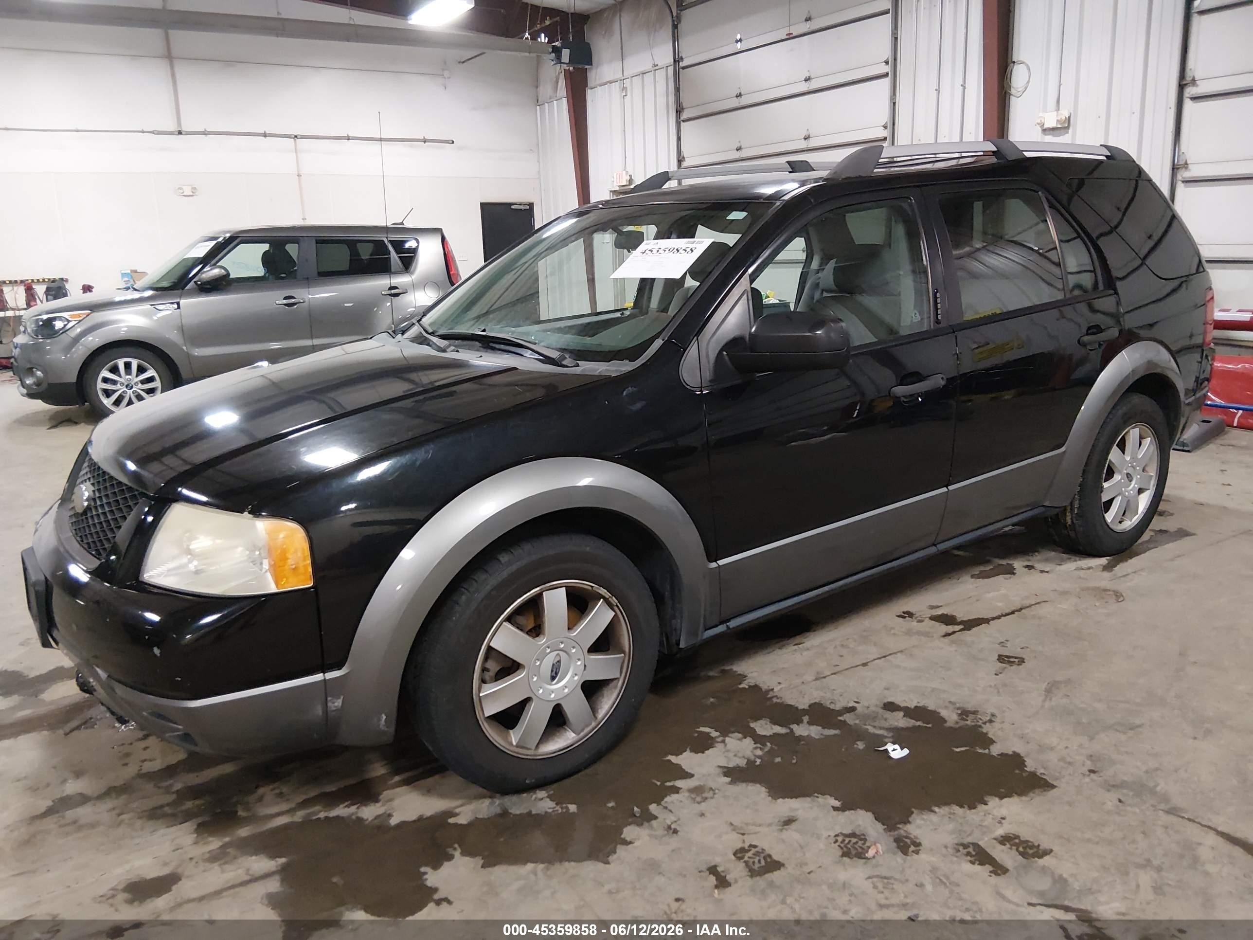 2005 Ford Freestyle Se Black vin: 1FMZK04115GA65633