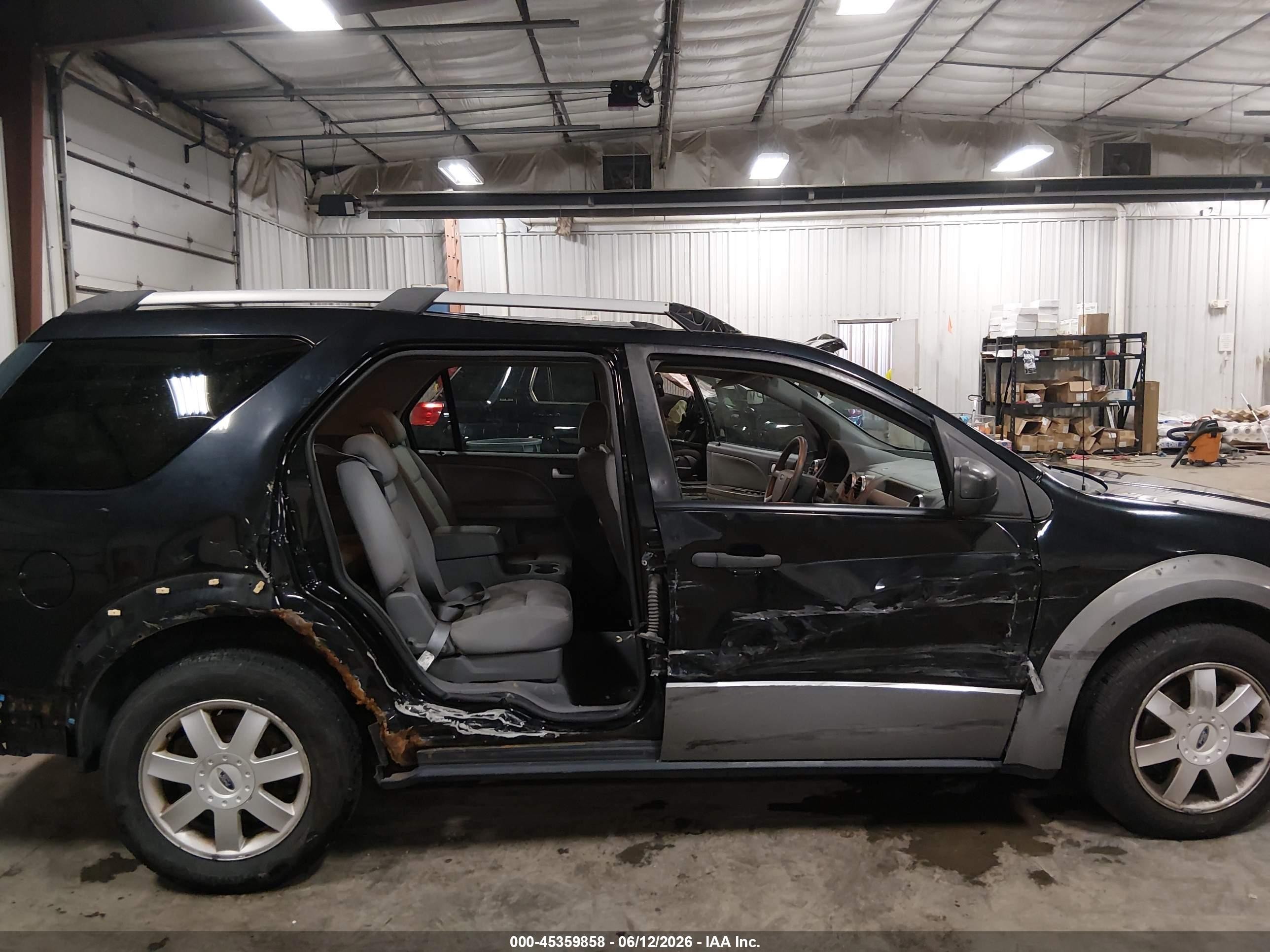 2005 Ford Freestyle Se Black vin: 1FMZK04115GA65633